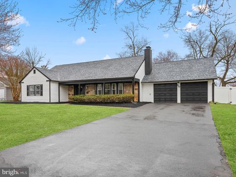 Homes For Sale - 50 Tweedstone Lane<br/> WILLINGBORO, NJ 08046