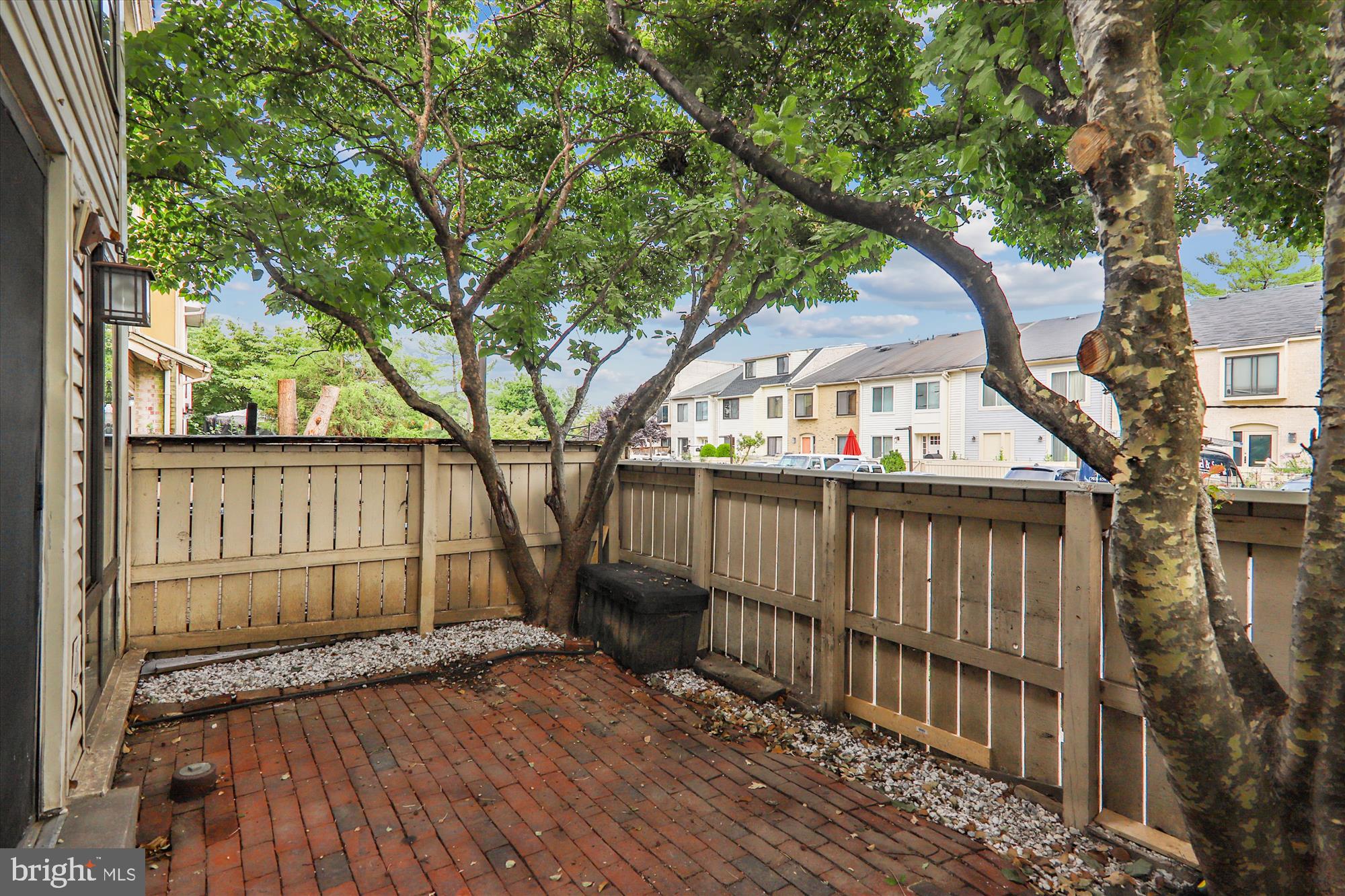 CLUBSIDE - Residential