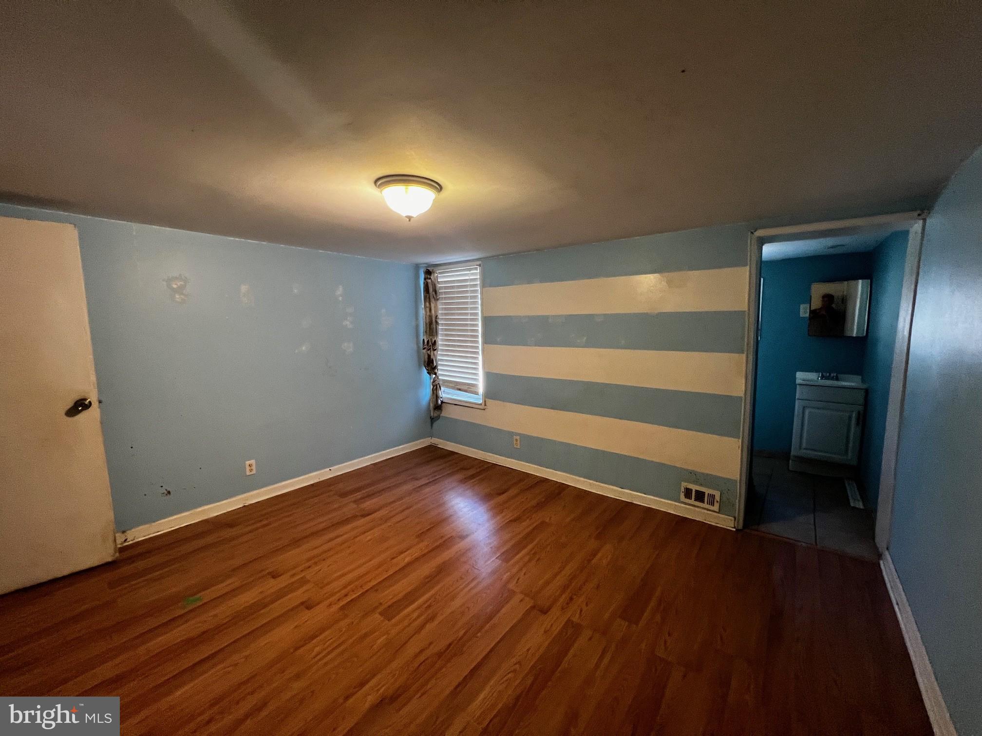 PORT RICHMOND - Residential