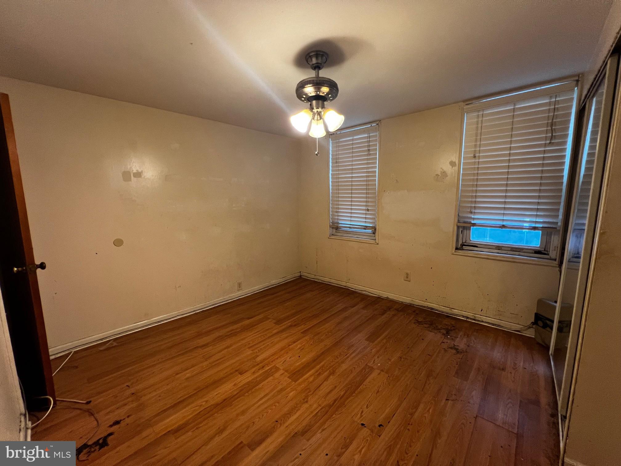 PORT RICHMOND - Residential