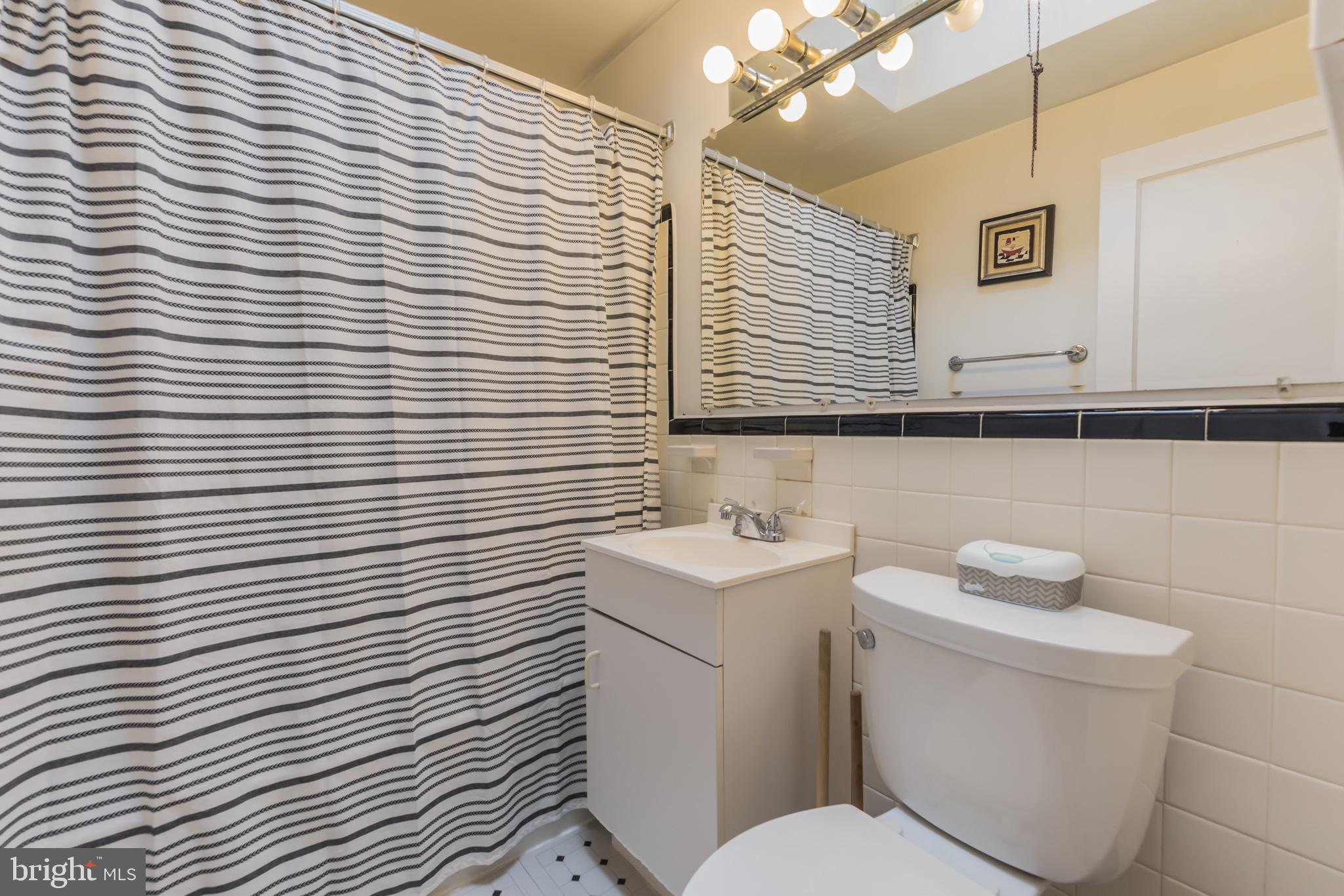 MAYFAIR (WEST) - Residential