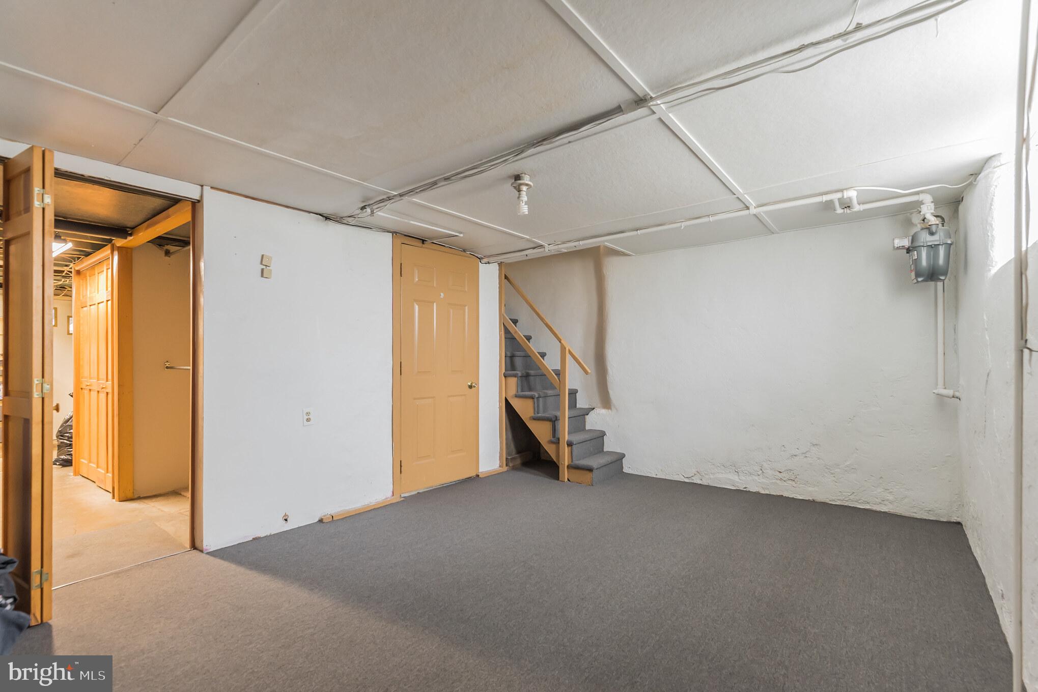 MAYFAIR (WEST) - Residential