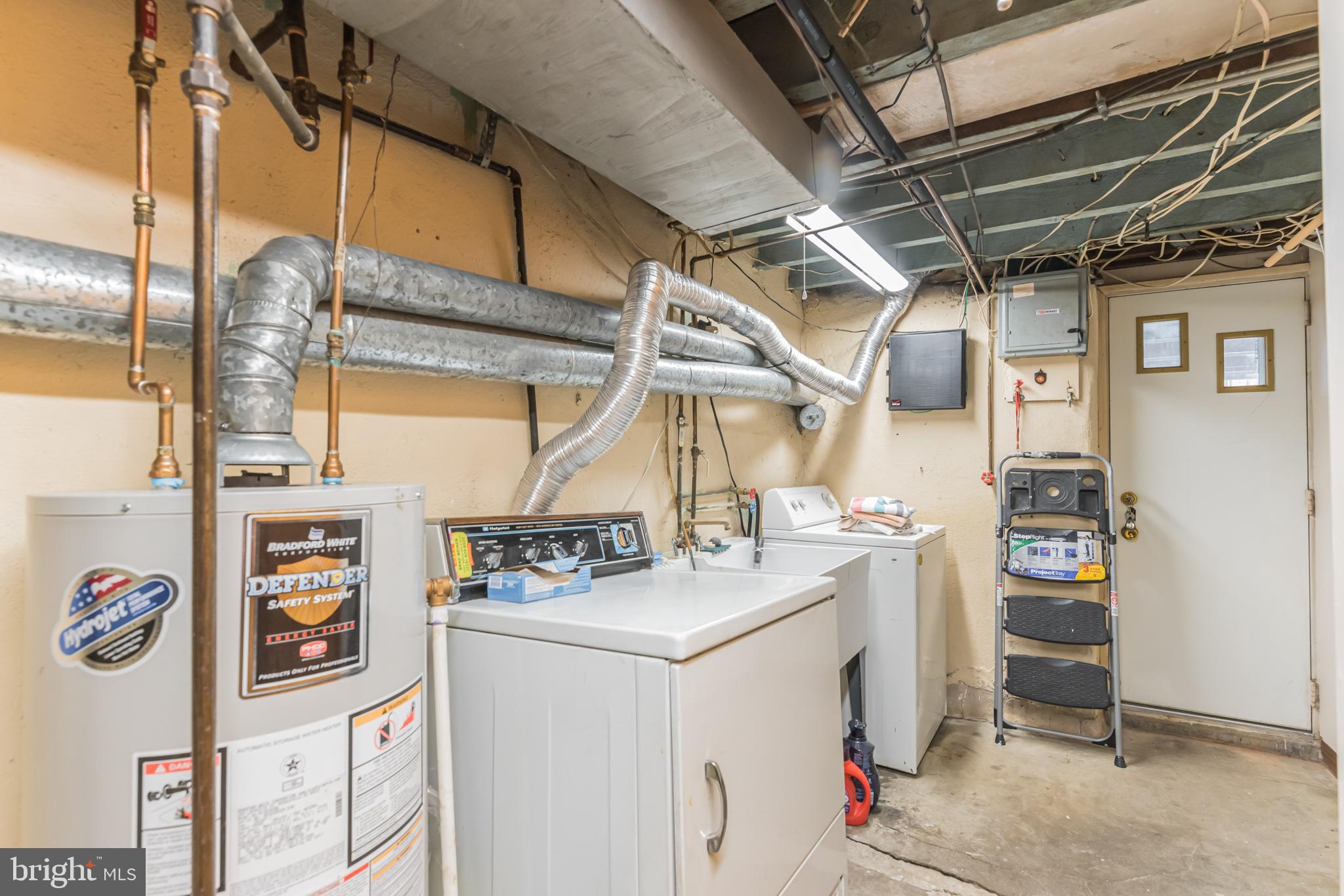 MAYFAIR (WEST) - Residential