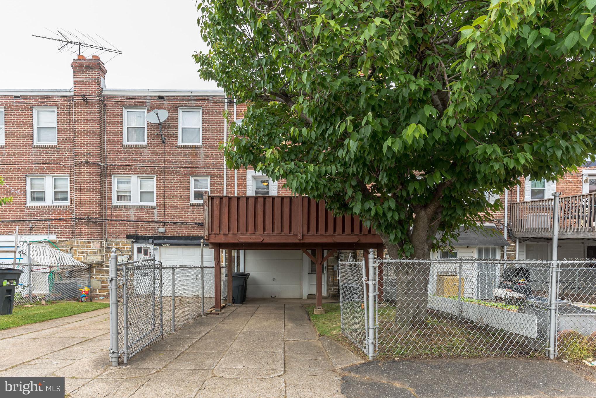 MAYFAIR (WEST) - Residential