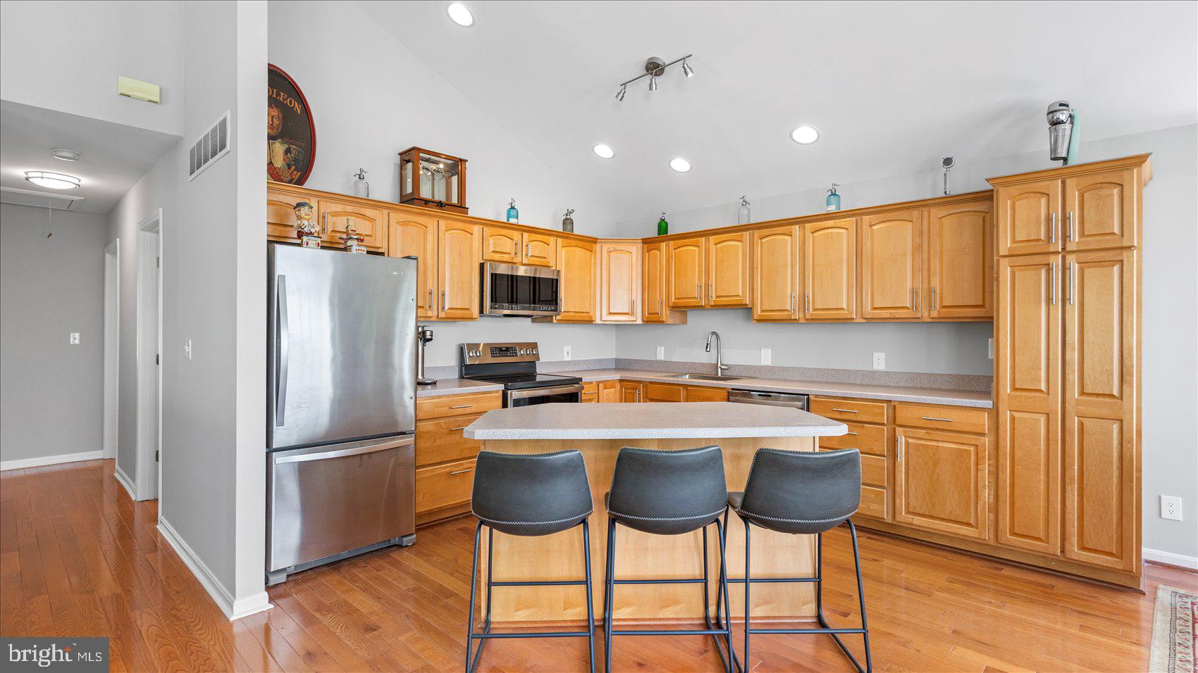 MILLERS ISLAND - Residential
