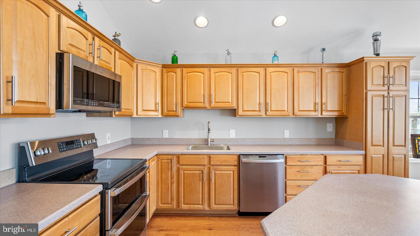 MILLERS ISLAND - Residential