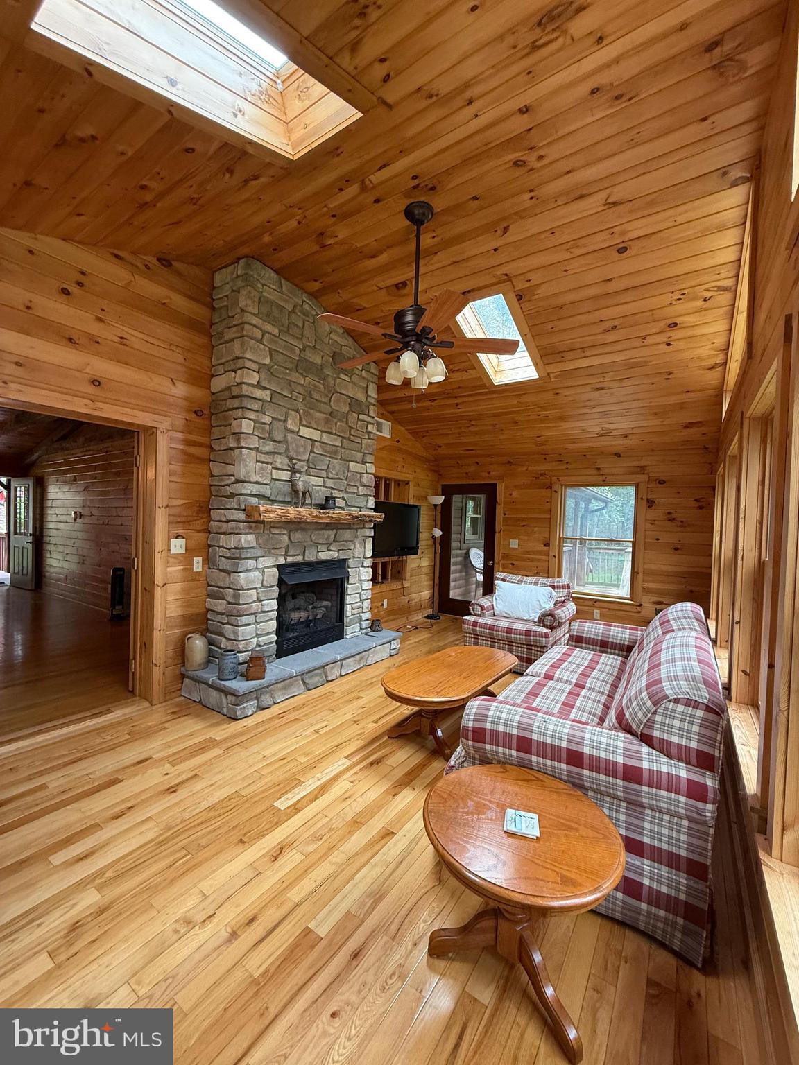 ROLLING ACRES - Residential