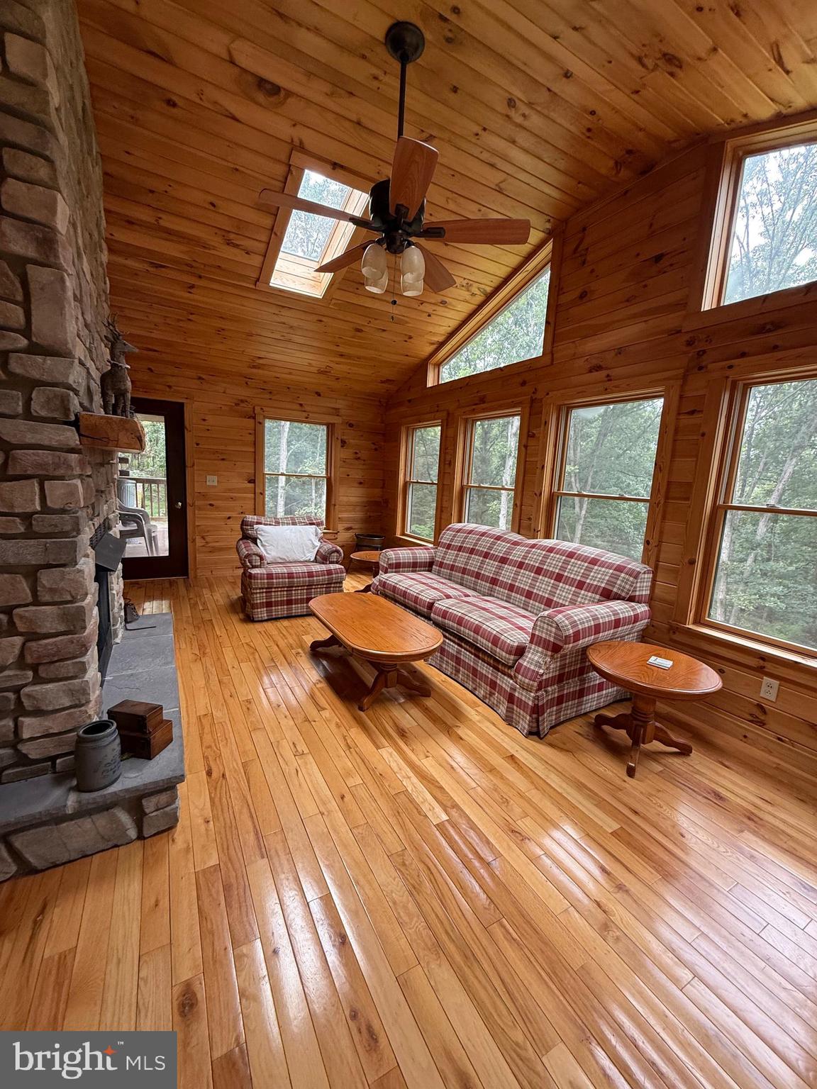 ROLLING ACRES - Residential