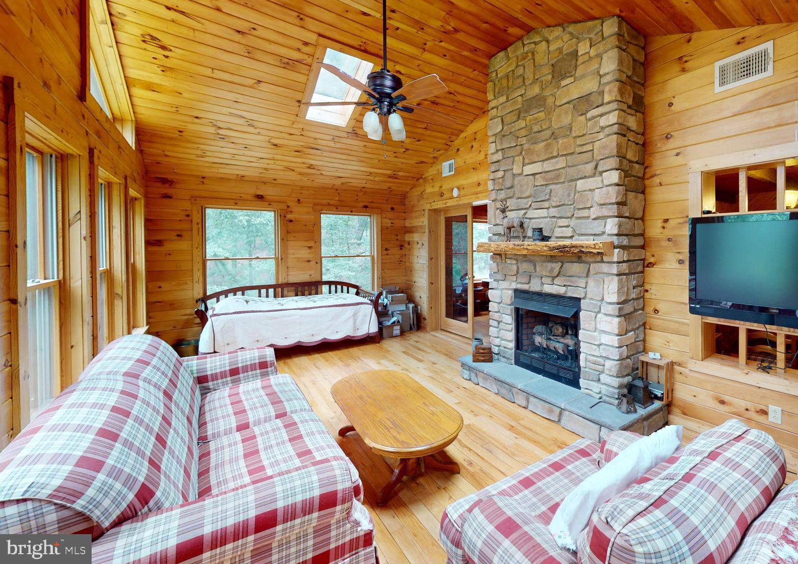 ROLLING ACRES - Residential