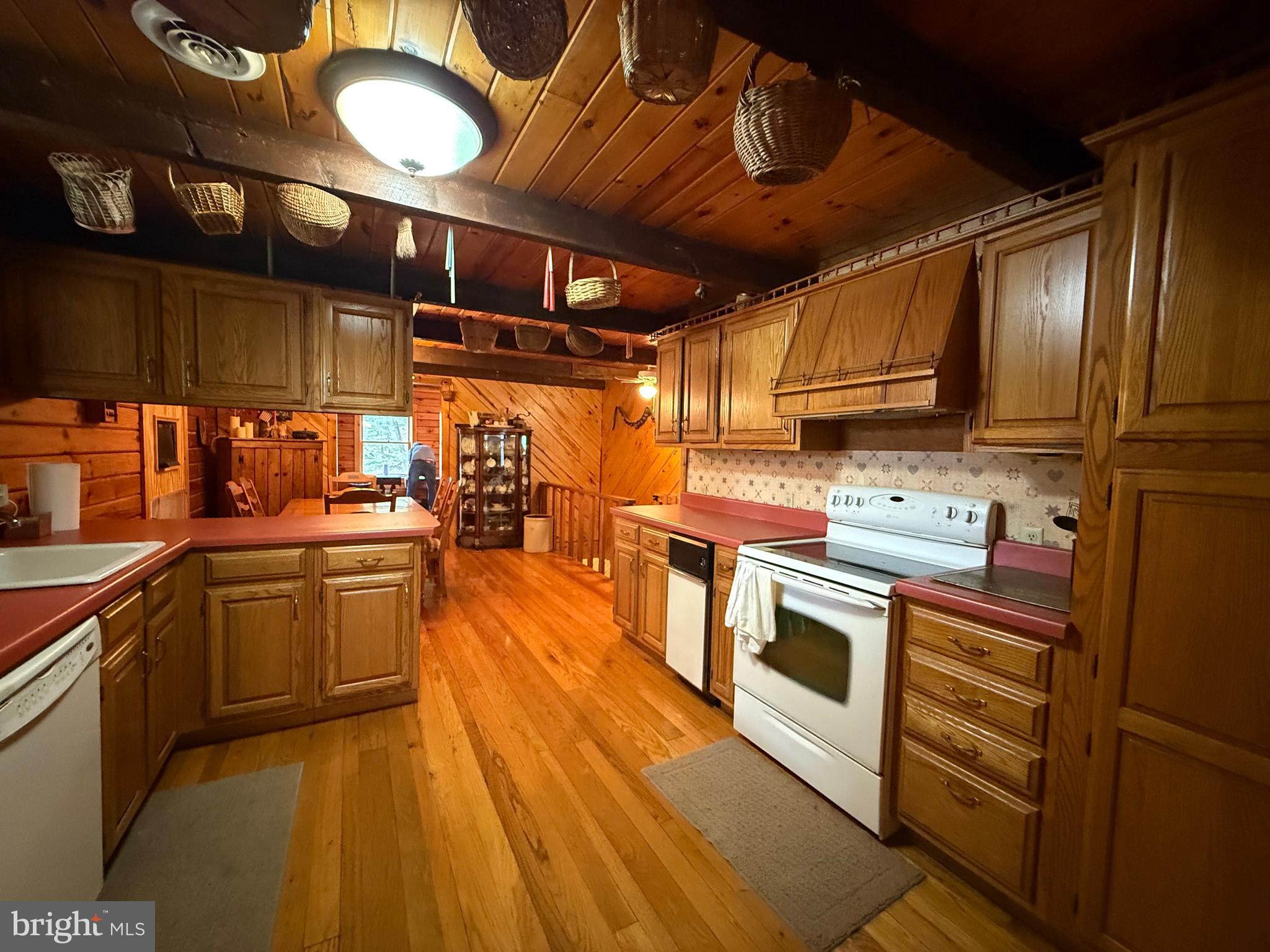 ROLLING ACRES - Residential