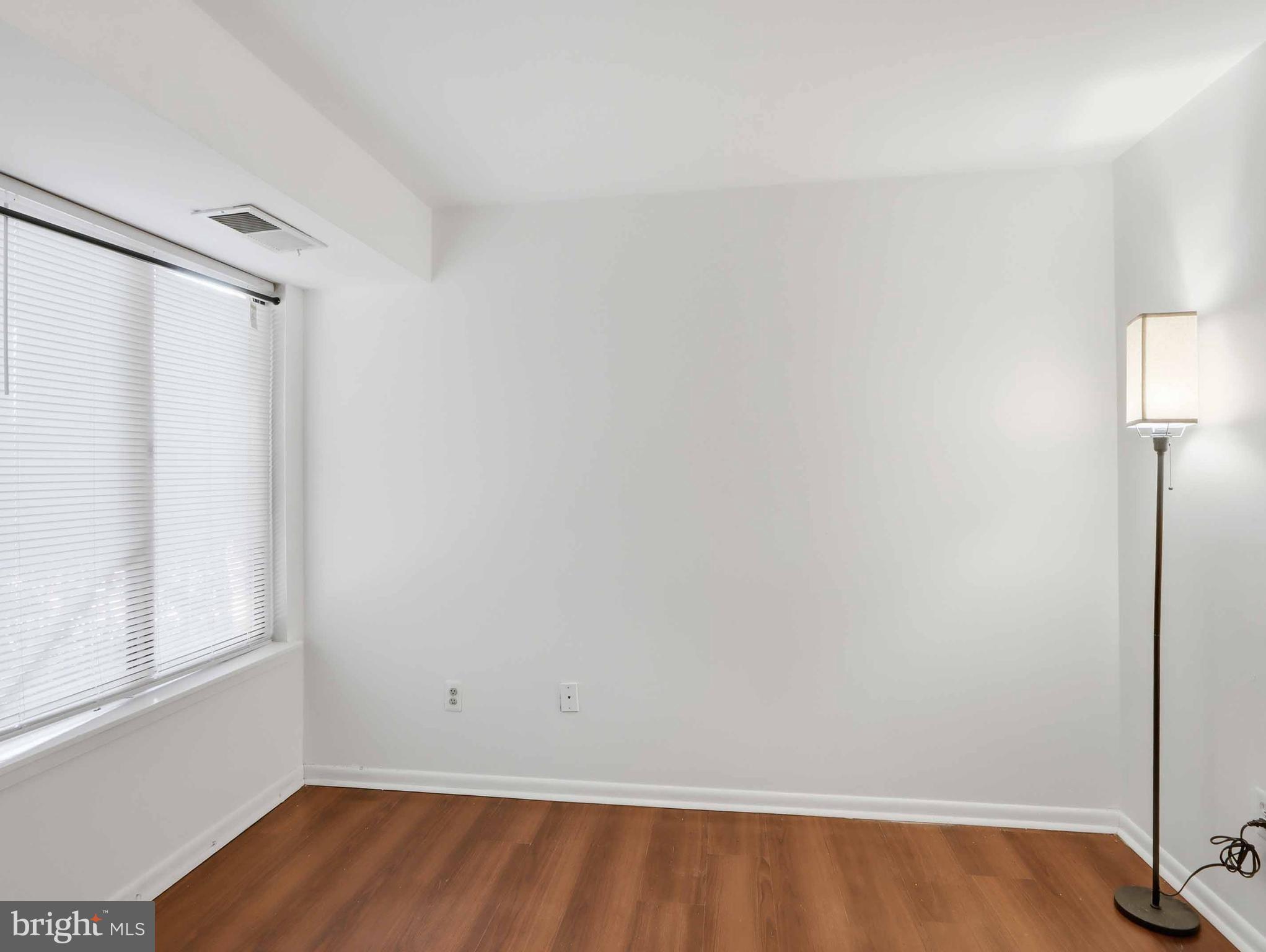 OAKLAND MILLS - Residential