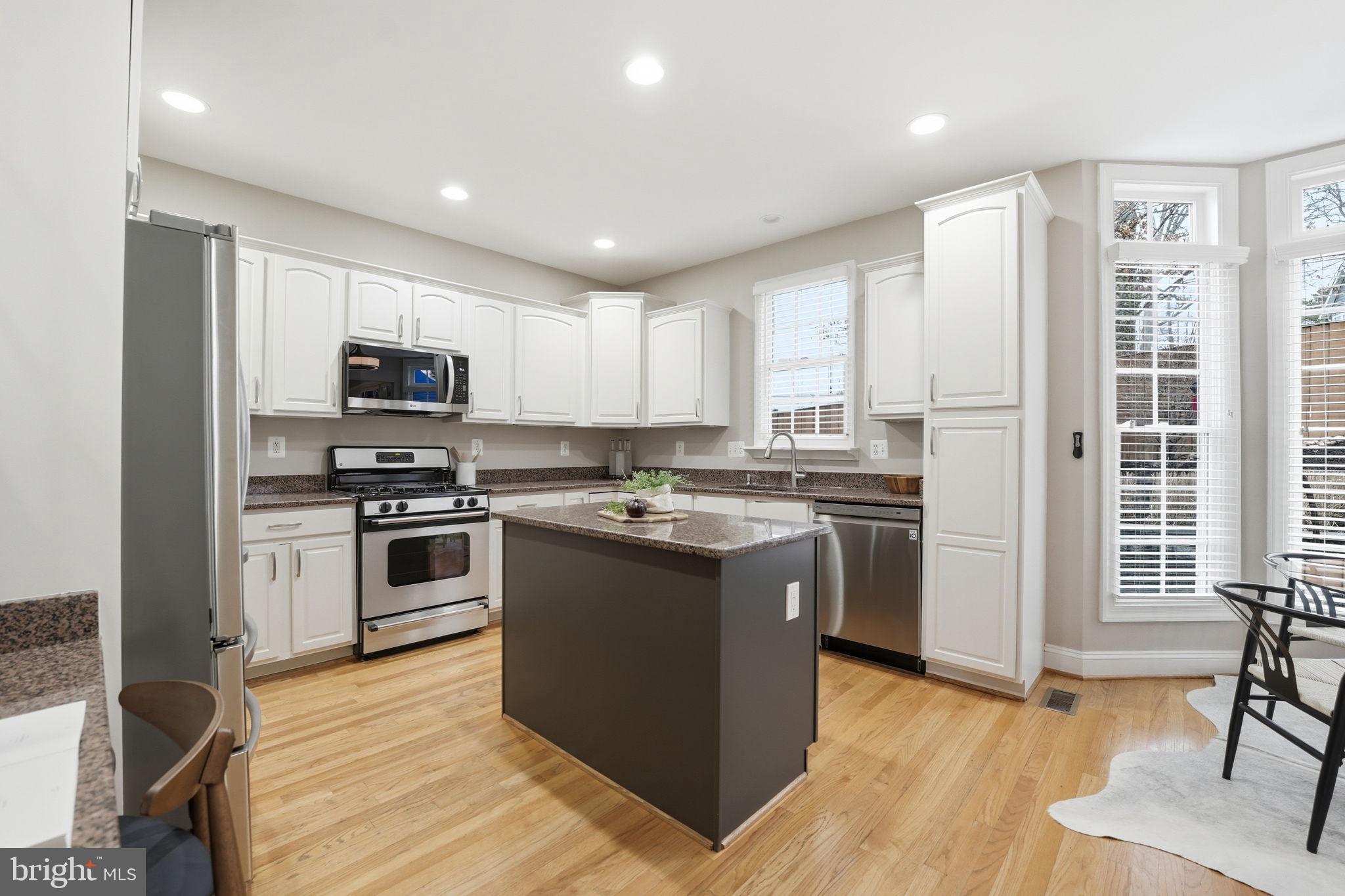 DOUGLAS PARK - Residential