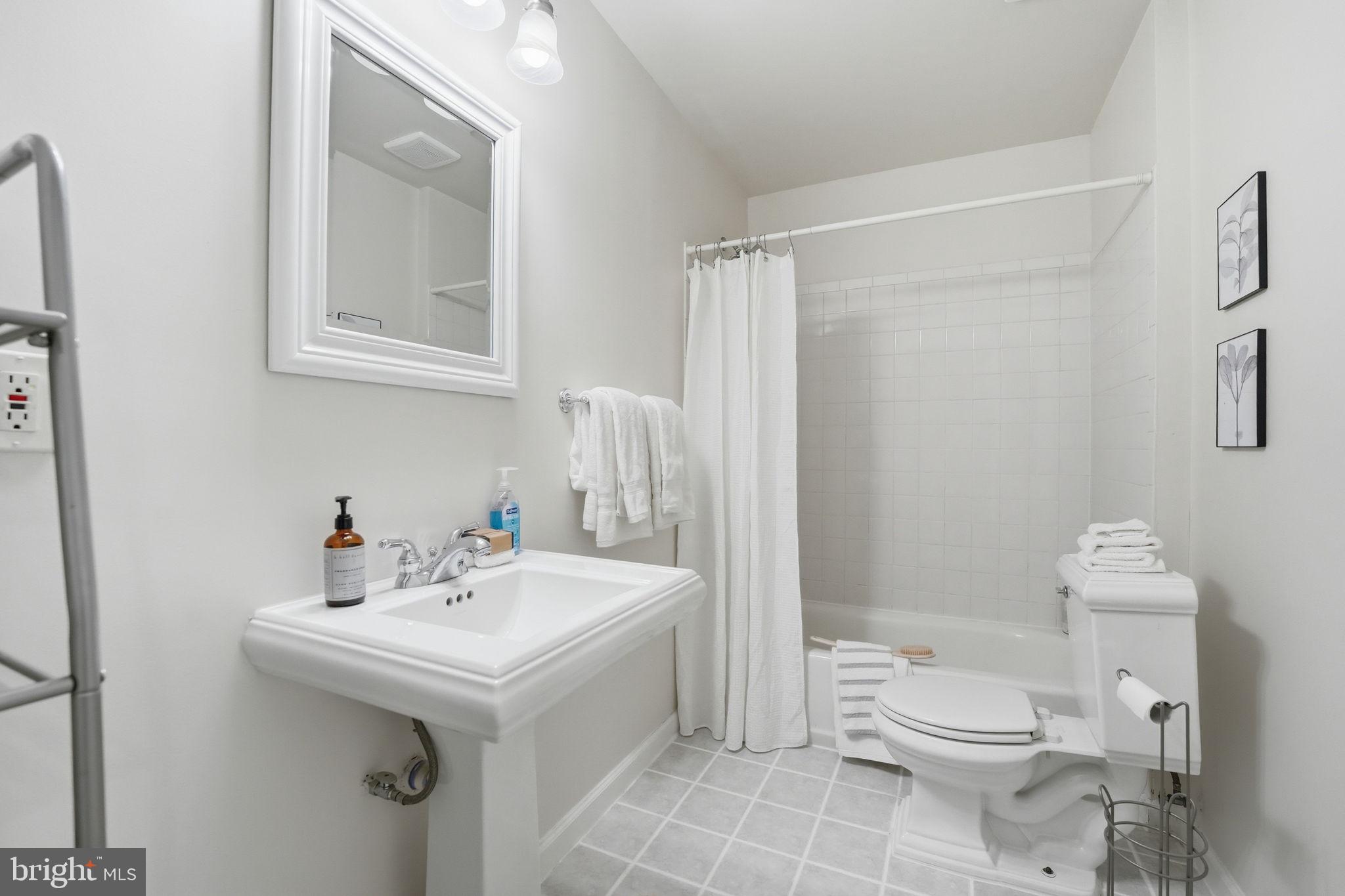 DOUGLAS PARK - Residential