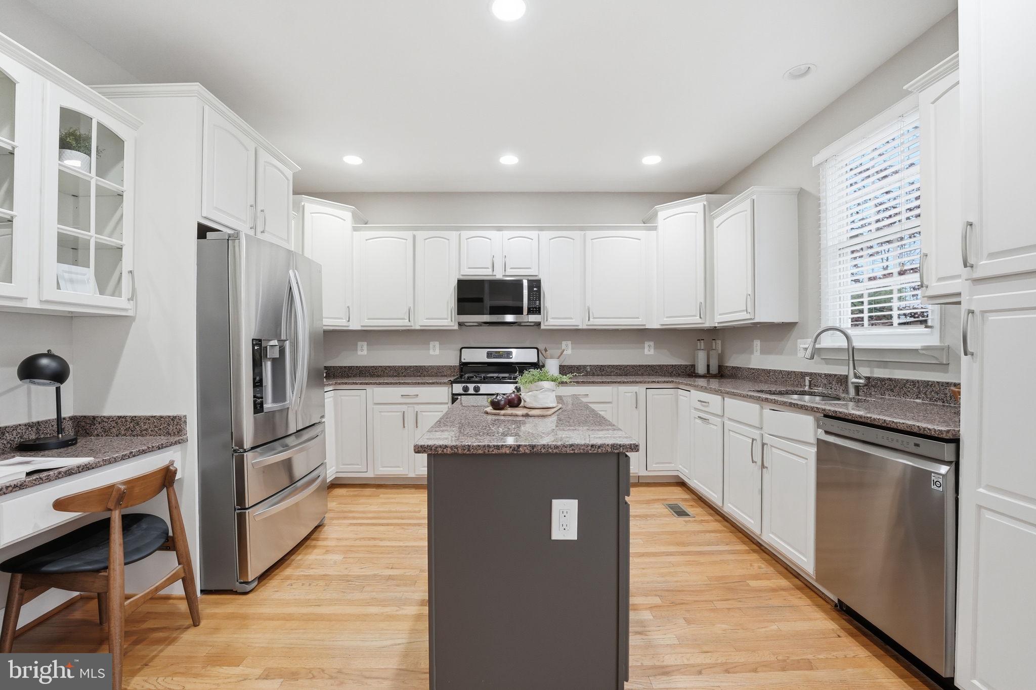 DOUGLAS PARK - Residential