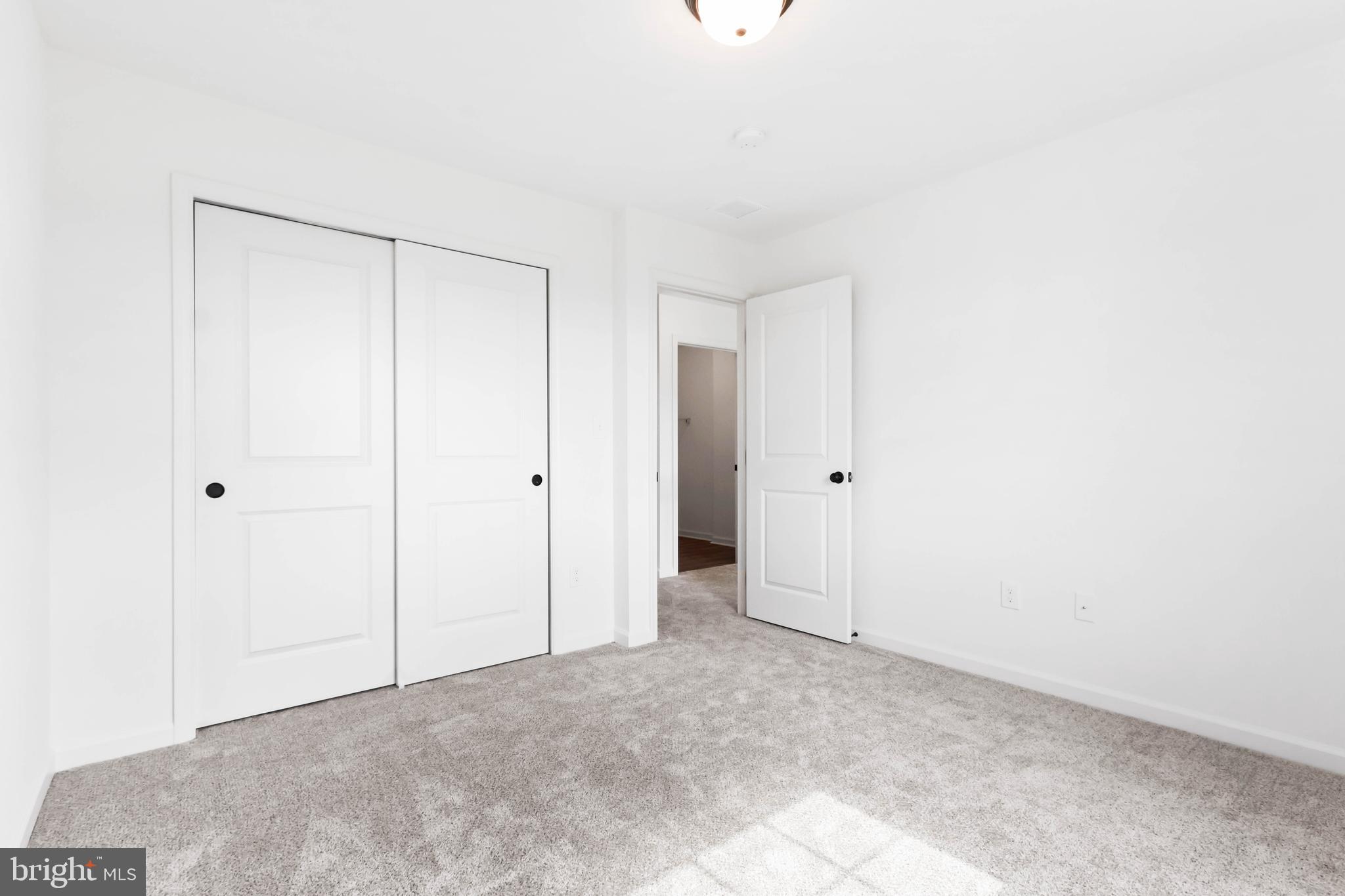 GREENLEAF FIELDS AT PARKLAND - Residential