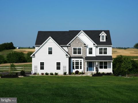 4450 MAPLE STREET SCHNECKSVILLE PA 18078