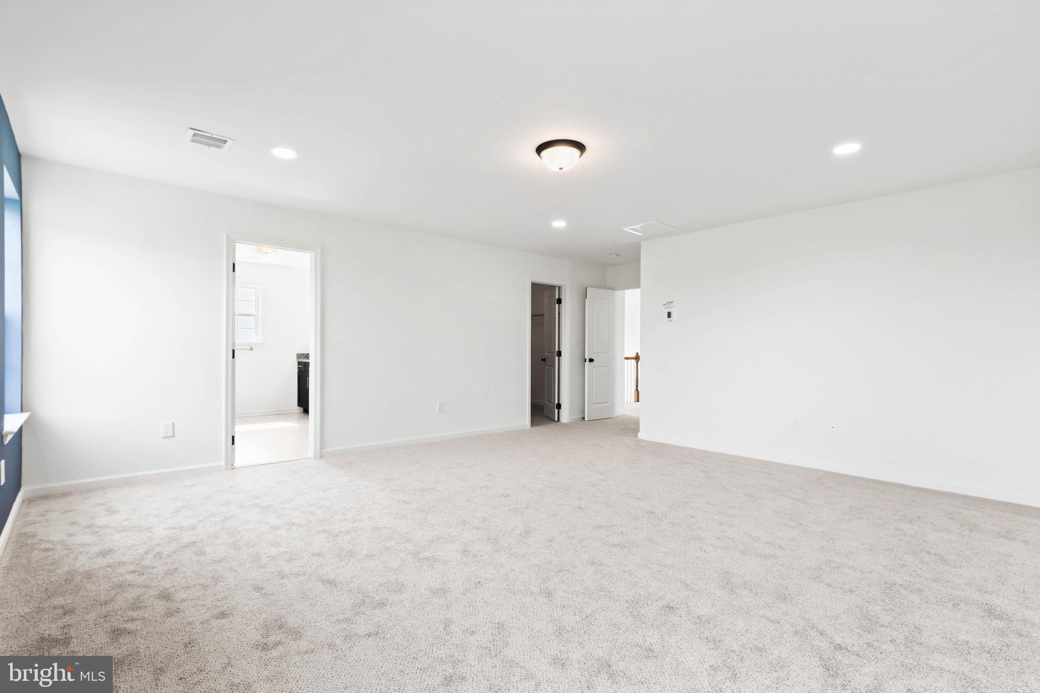 GREENLEAF FIELDS AT PARKLAND - Residential