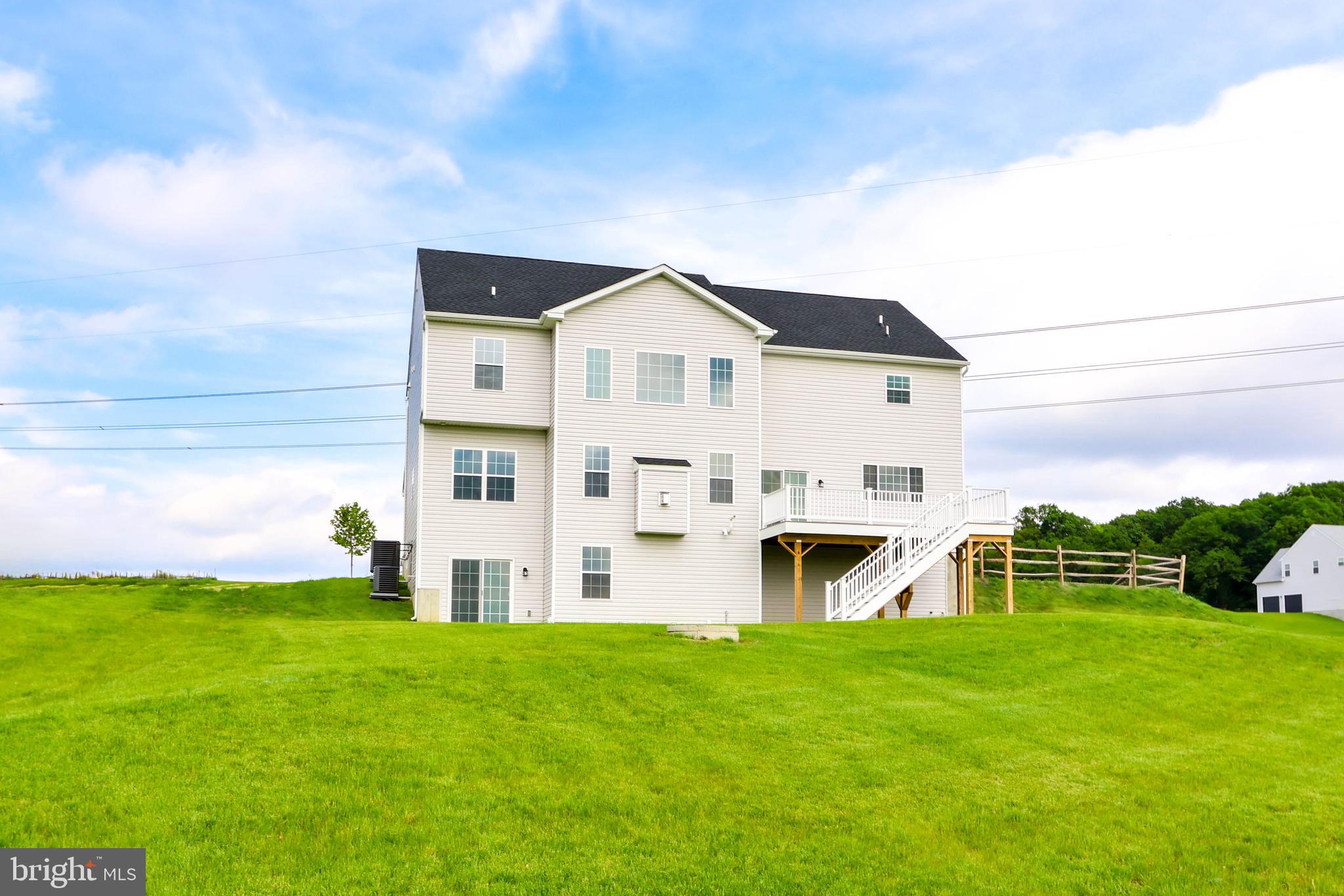 GREENLEAF FIELDS AT PARKLAND - Residential