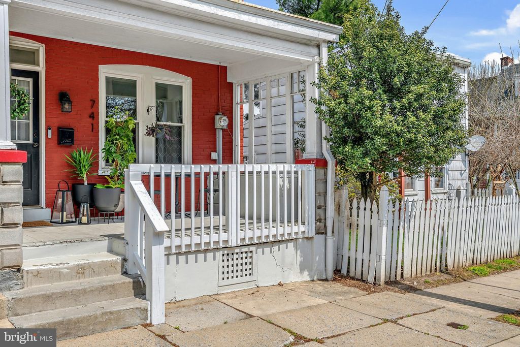 Photo of 741 E MARION ST, LANCASTER, PA 17602 (MLS # PALA2032862)