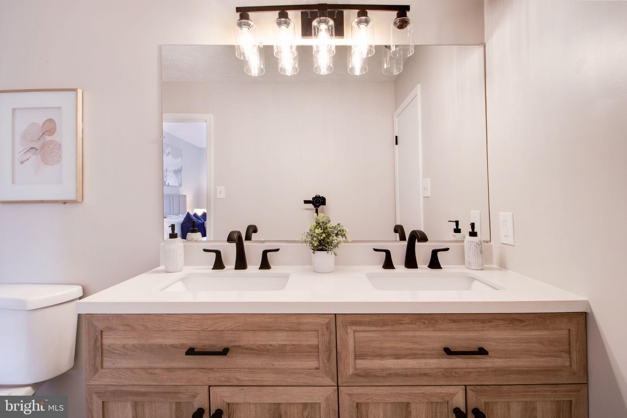 ADAMS LANDING - Residential