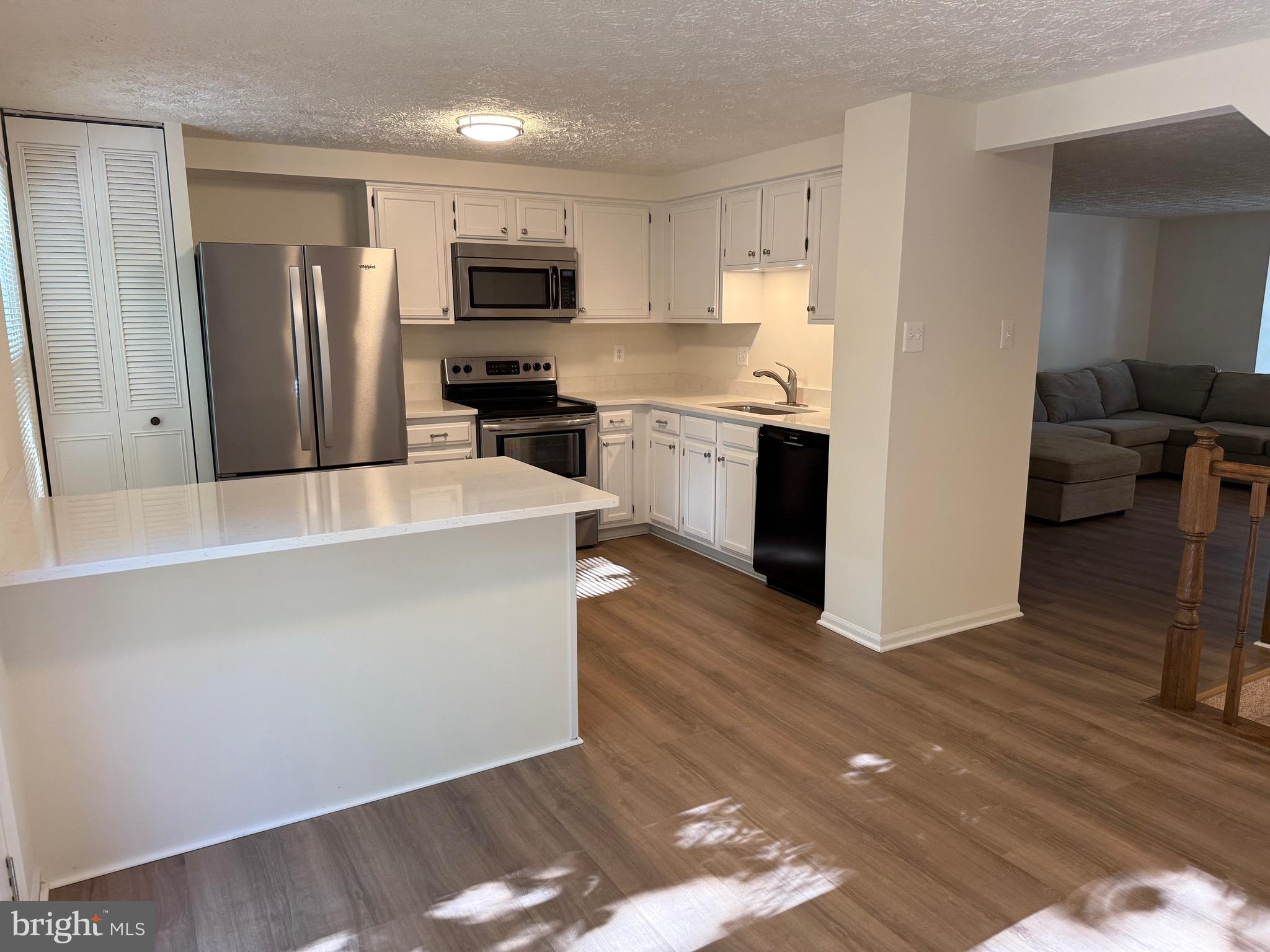 OAKMONT - Residential Lease