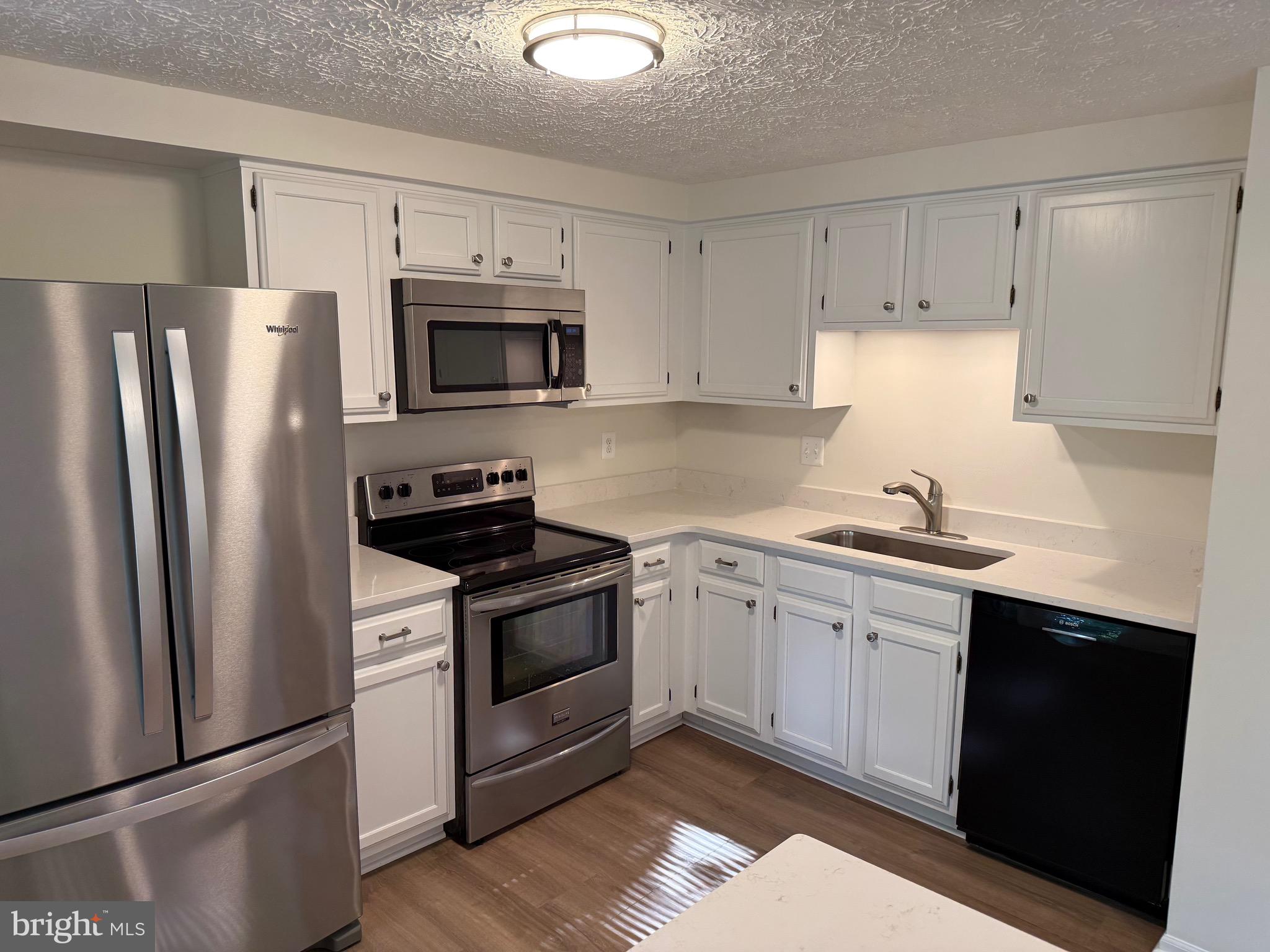 OAKMONT - Residential Lease