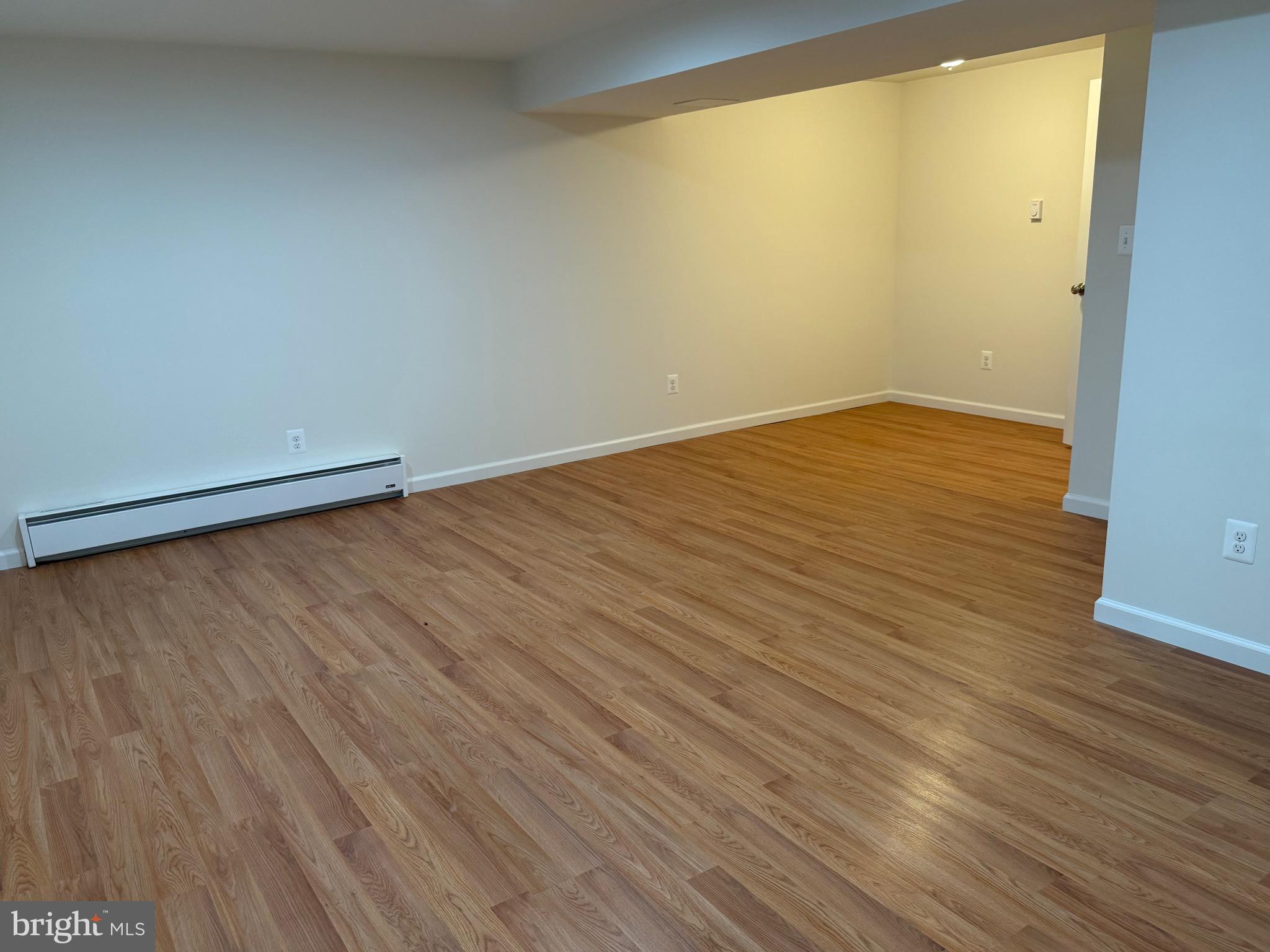 OAKMONT - Residential Lease