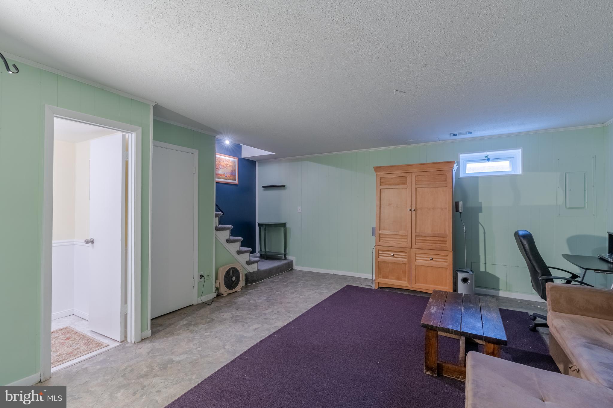 DOUBLE ROCK TOWNHOUSES - Residential