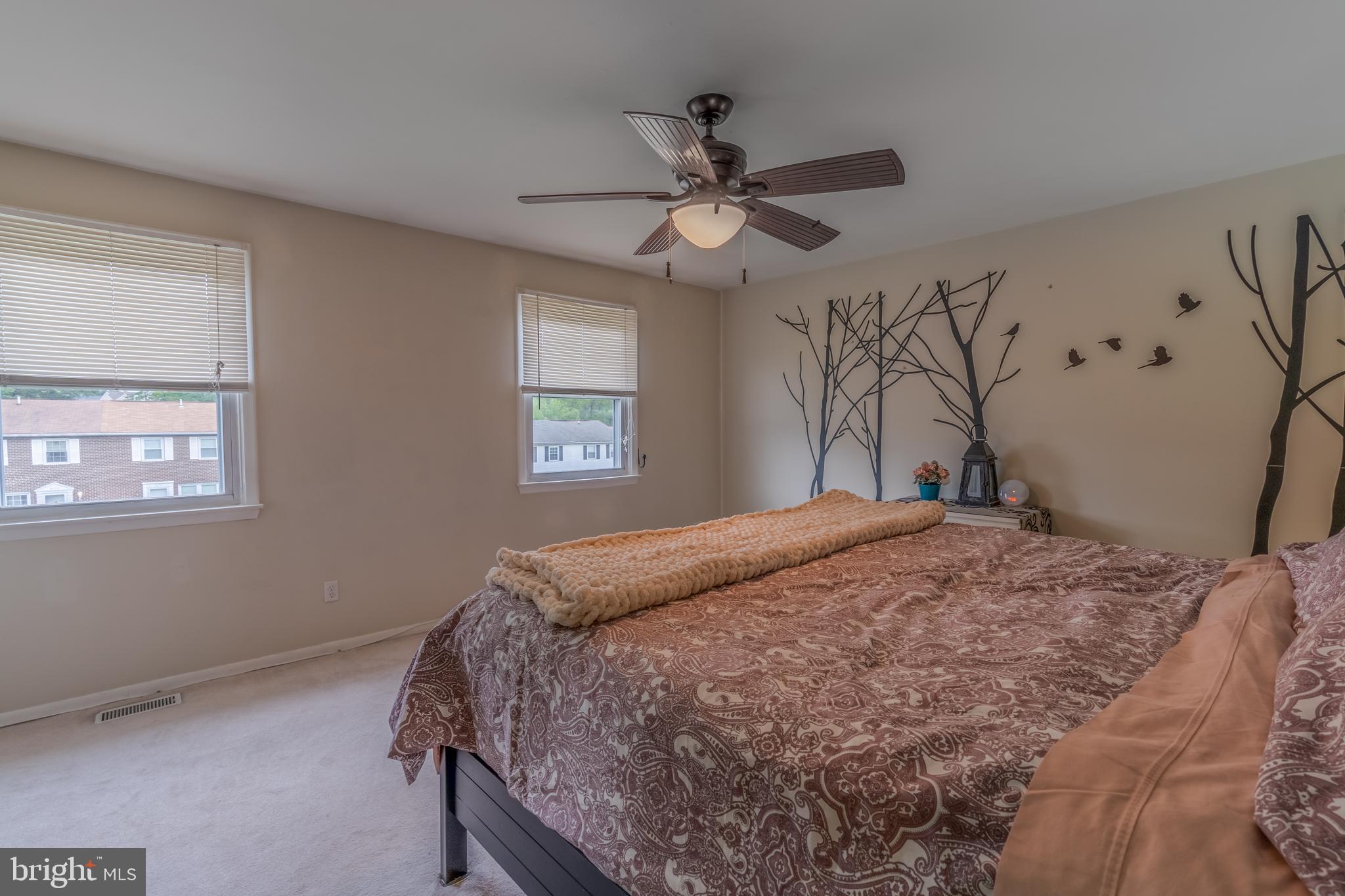 DOUBLE ROCK TOWNHOUSES - Residential