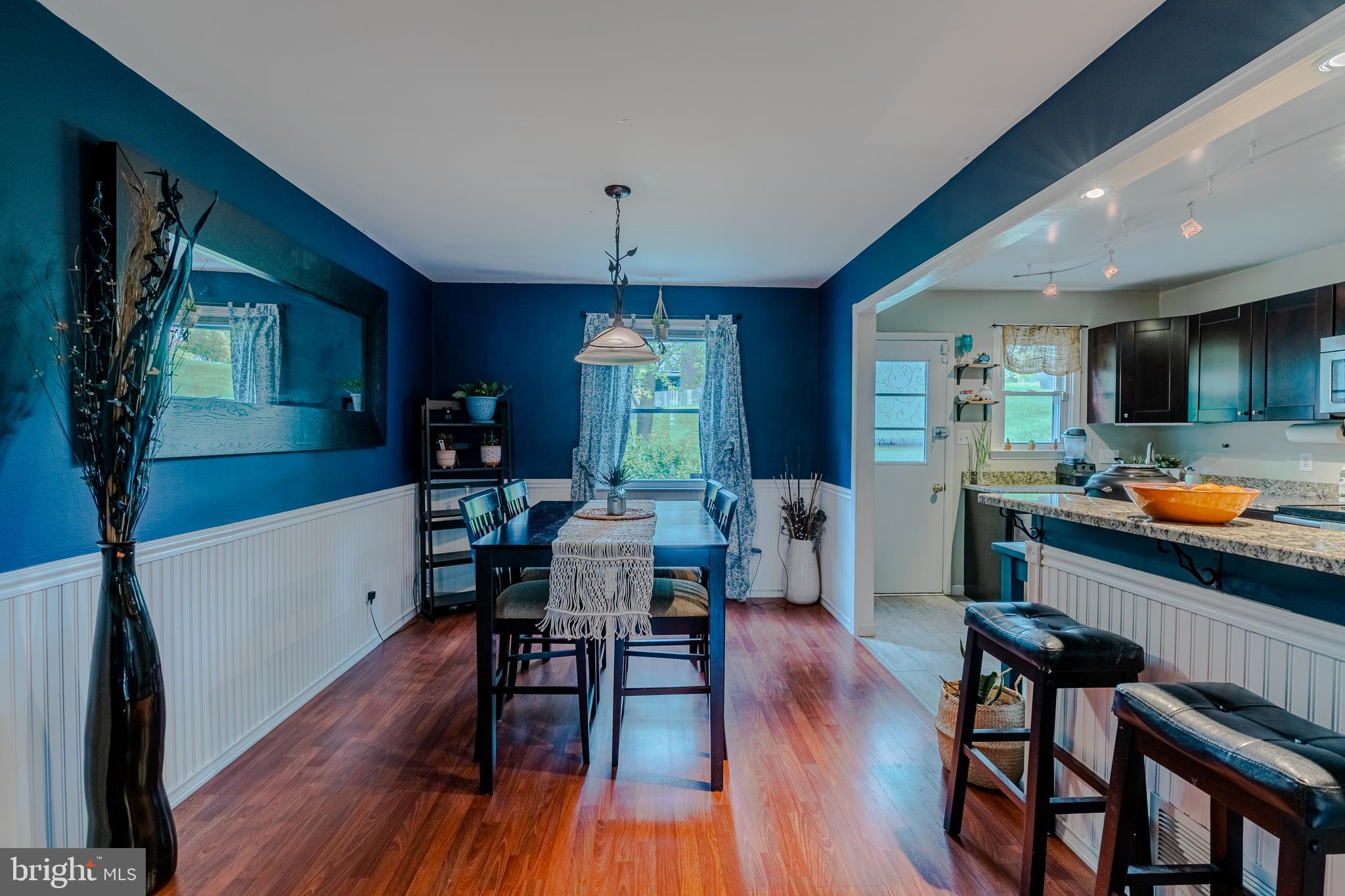 DOUBLE ROCK TOWNHOUSES - Residential