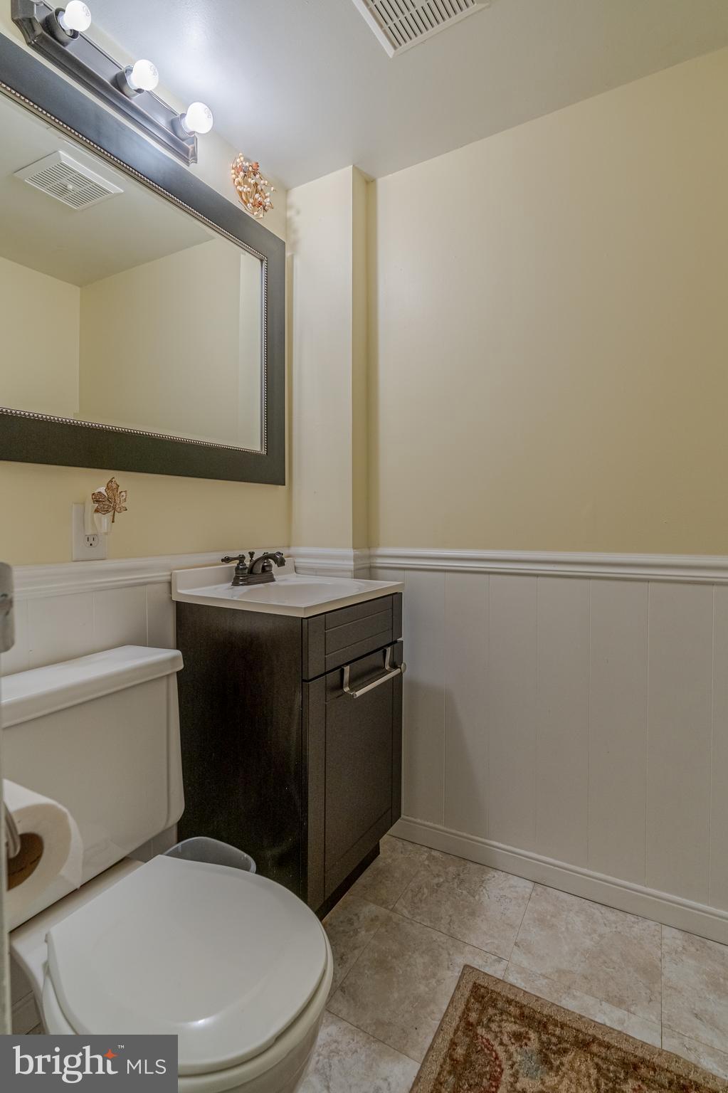 DOUBLE ROCK TOWNHOUSES - Residential