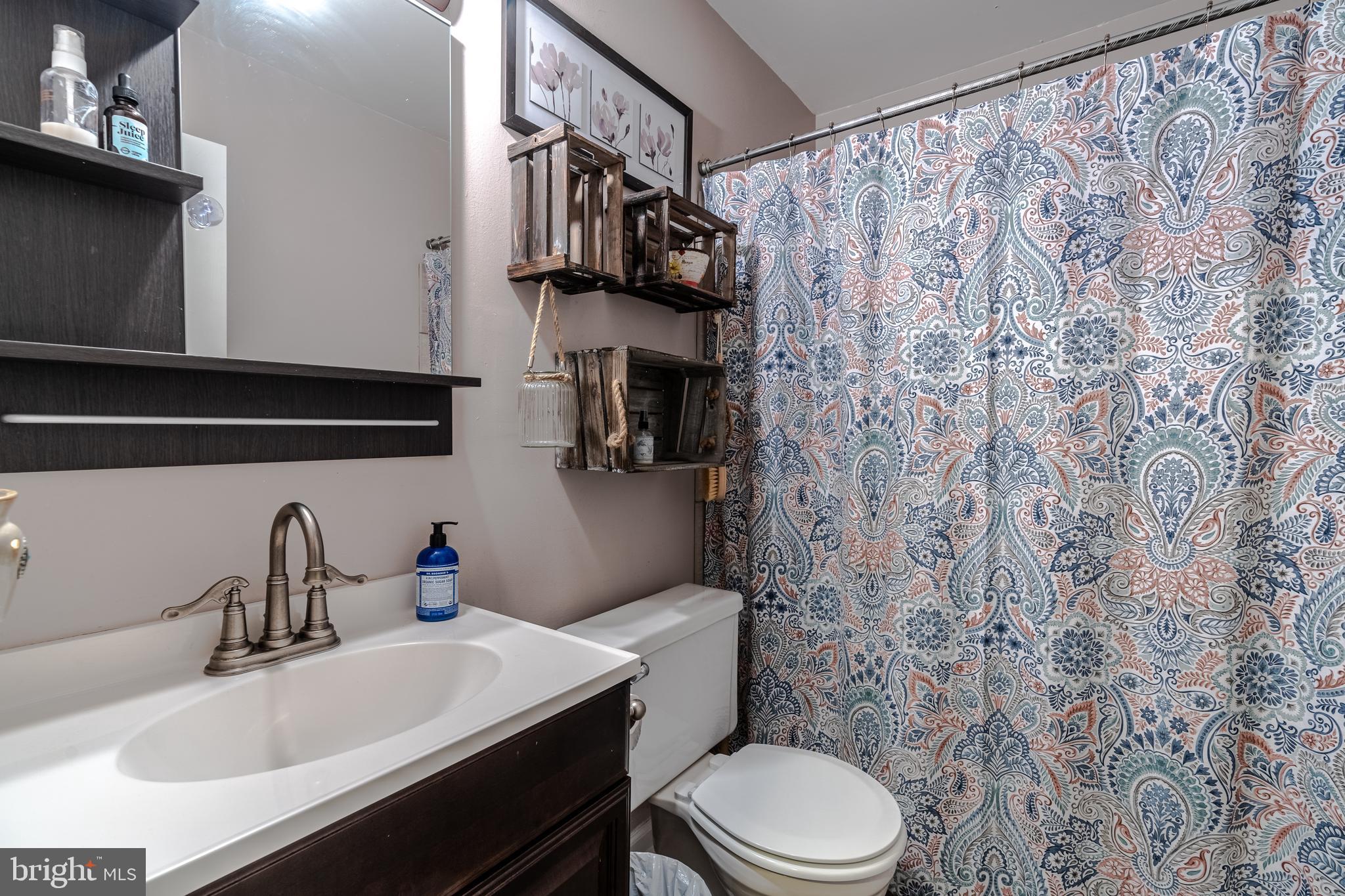 DOUBLE ROCK TOWNHOUSES - Residential