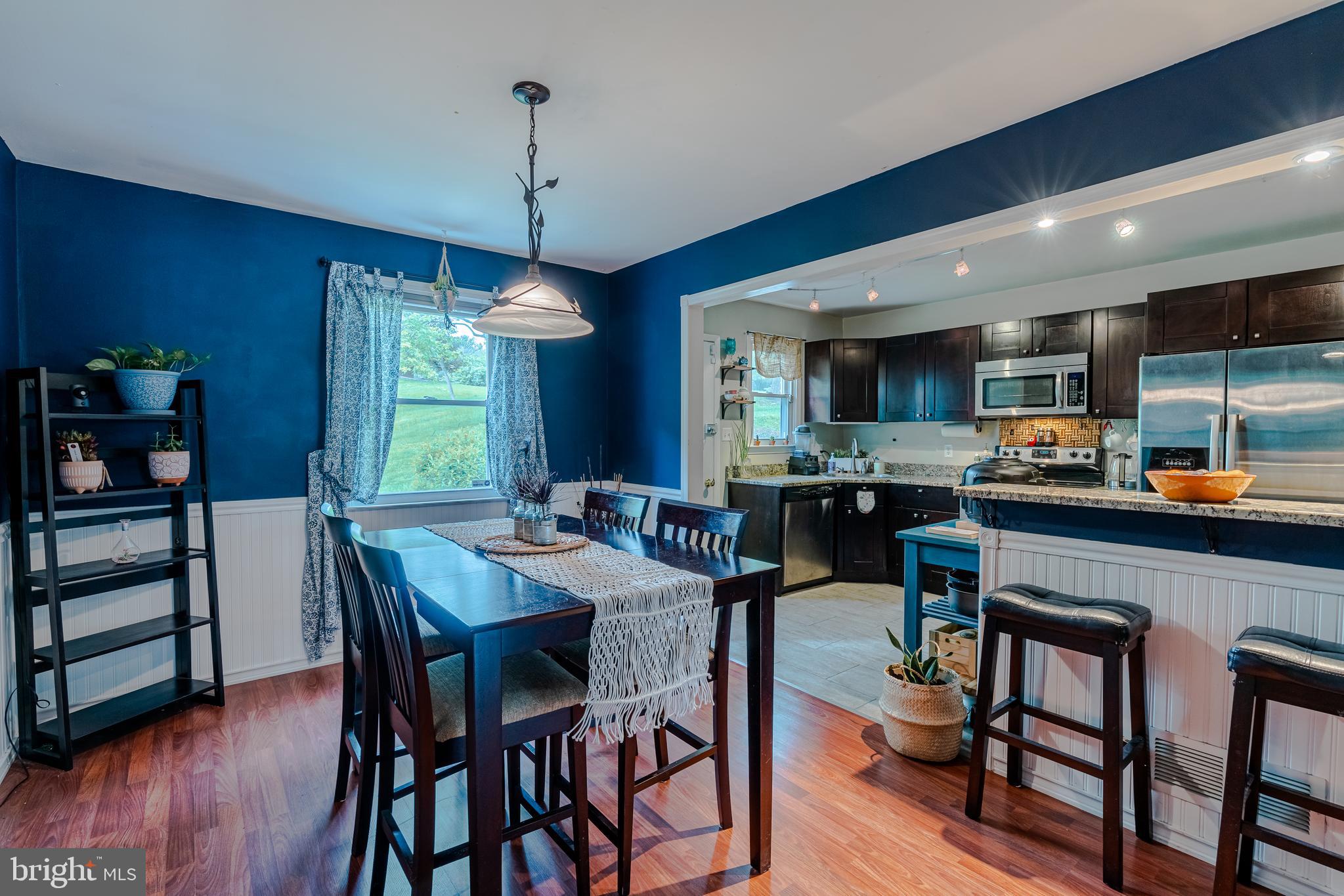 DOUBLE ROCK TOWNHOUSES - Residential