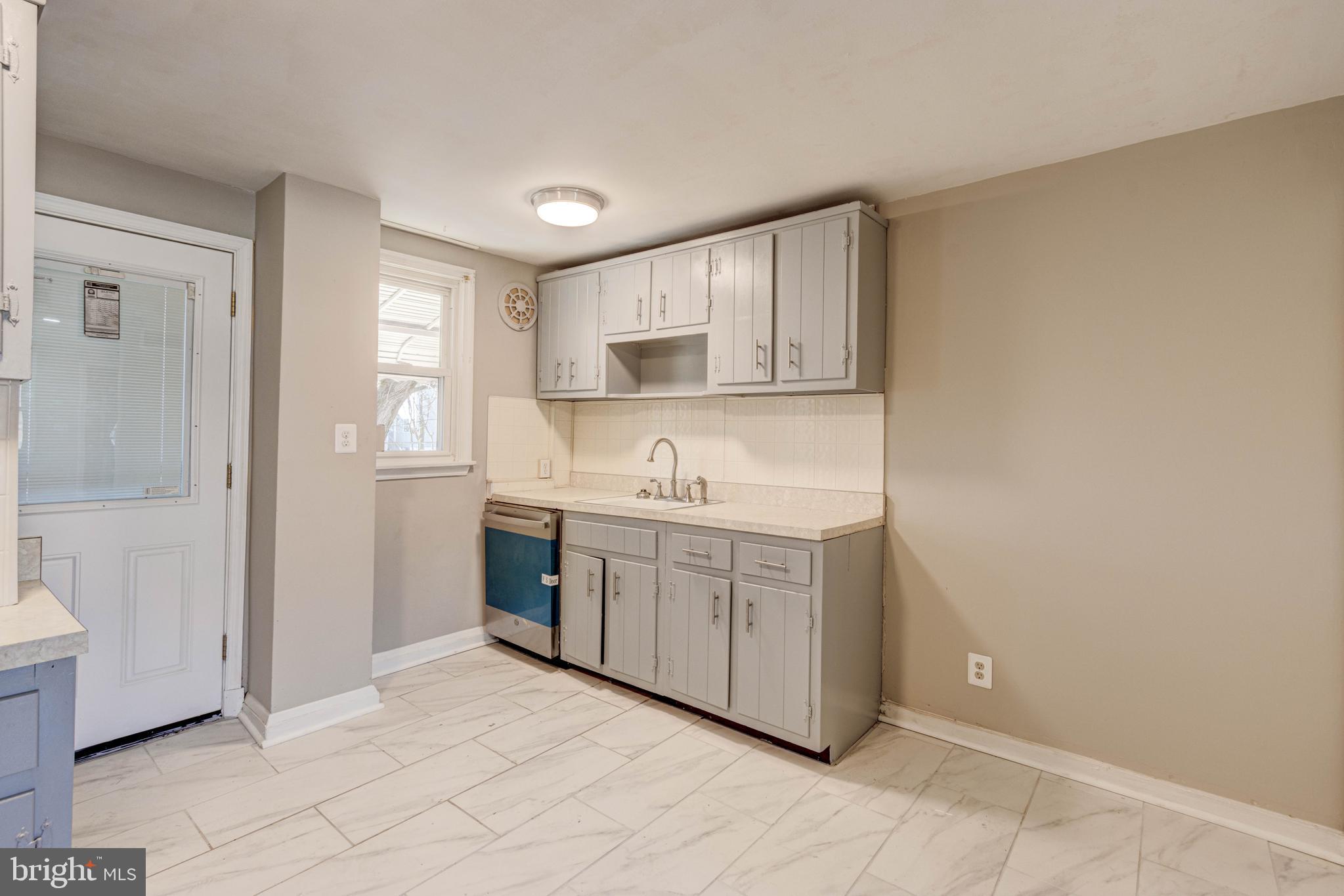 WAVERLY - Residential