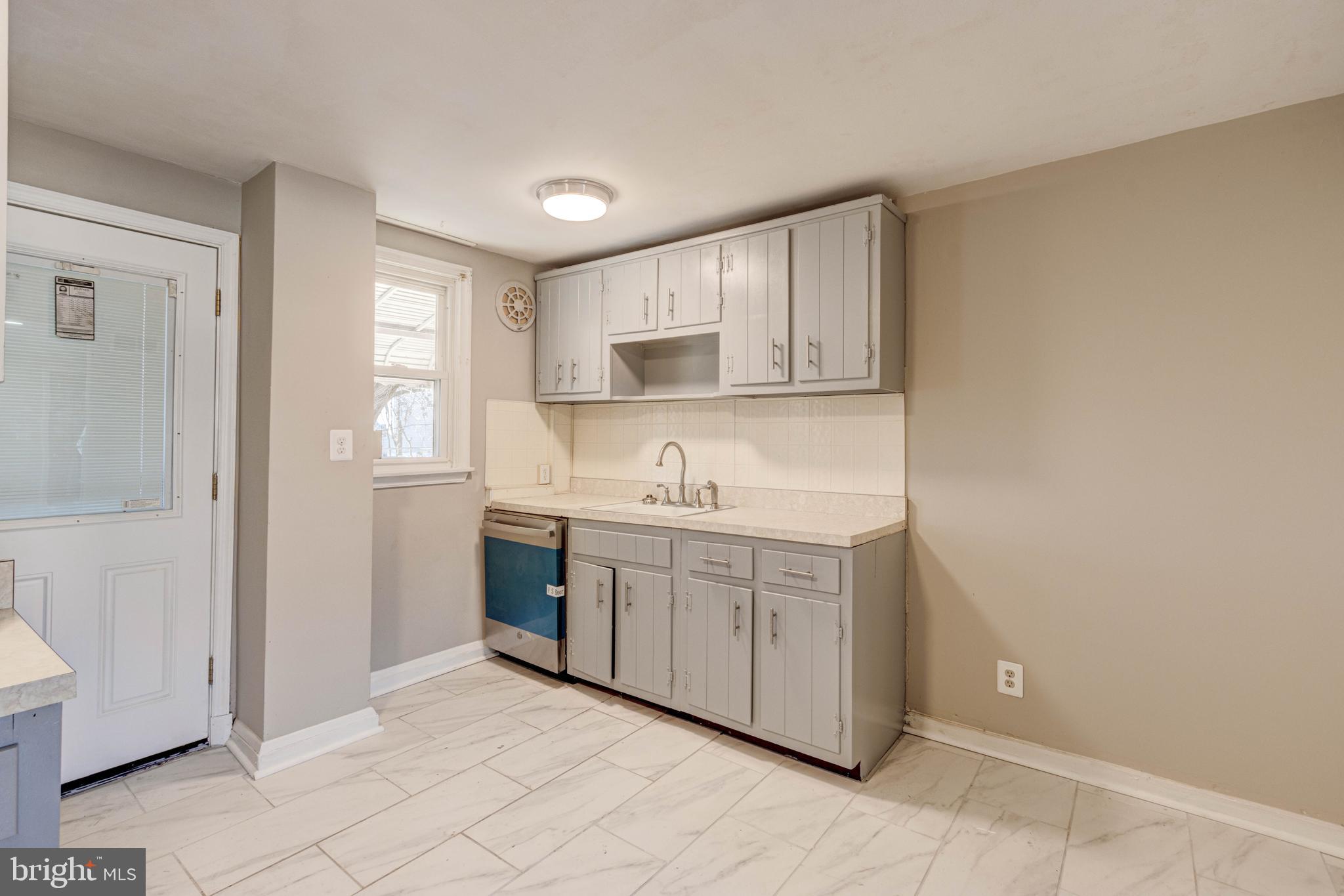 WAVERLY - Residential