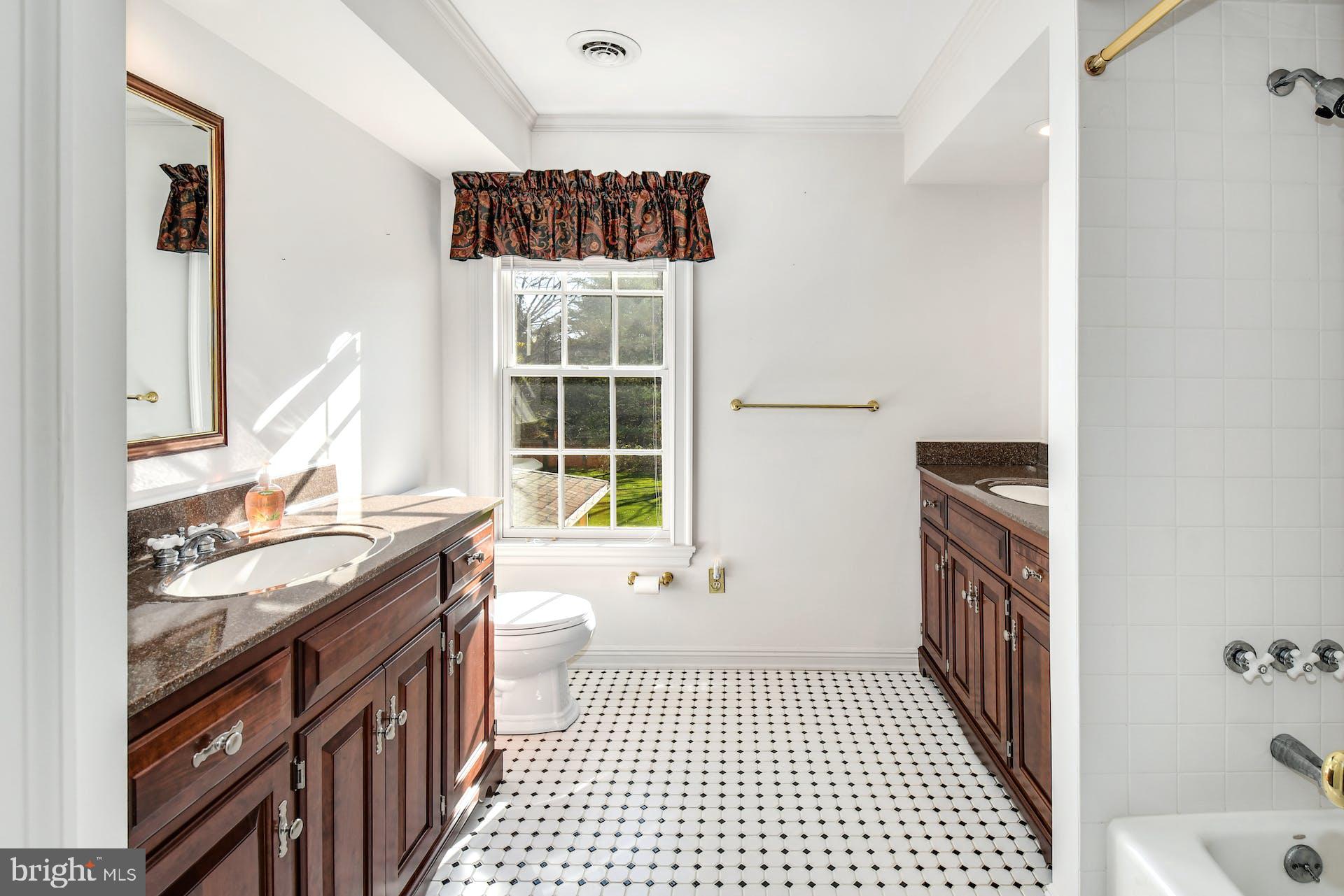 ROBIN HOOD - Residential