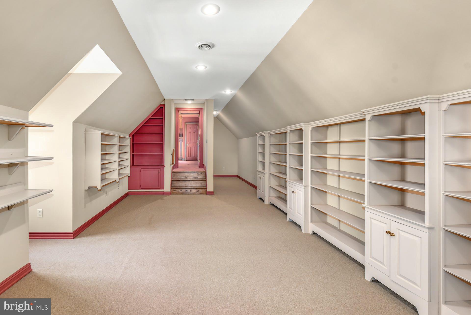 ROBIN HOOD - Residential