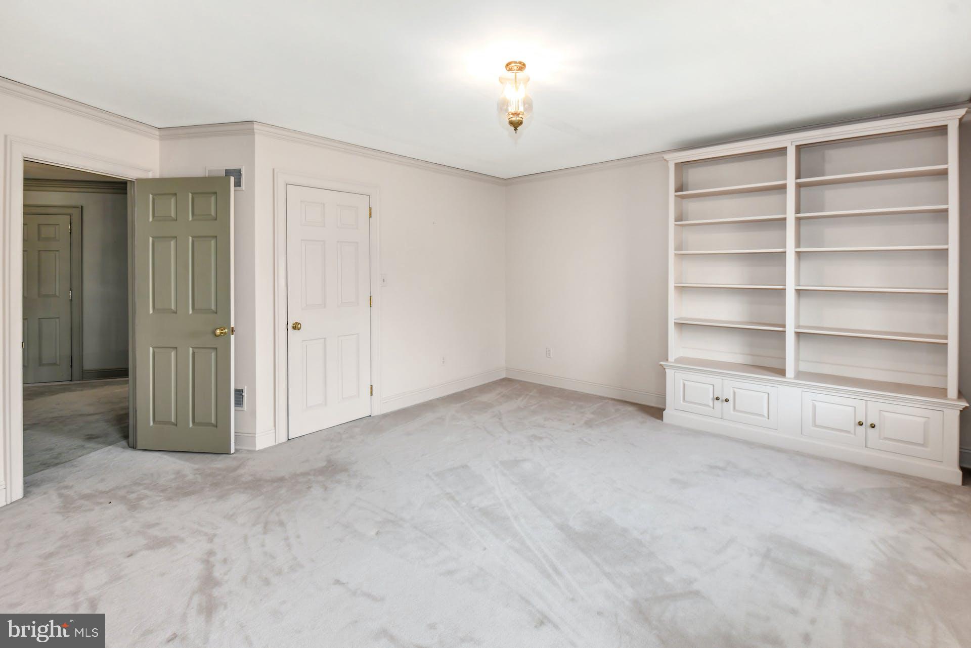 ROBIN HOOD - Residential