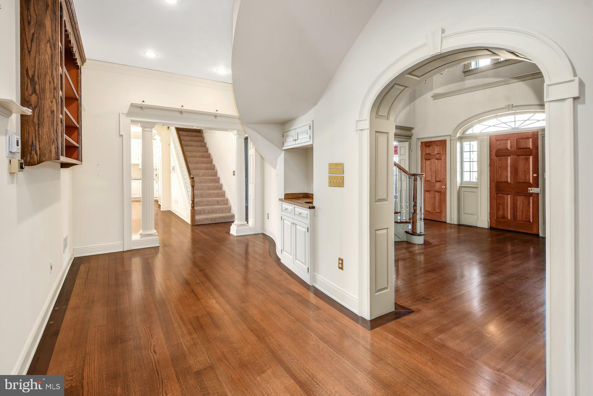 ROBIN HOOD - Residential