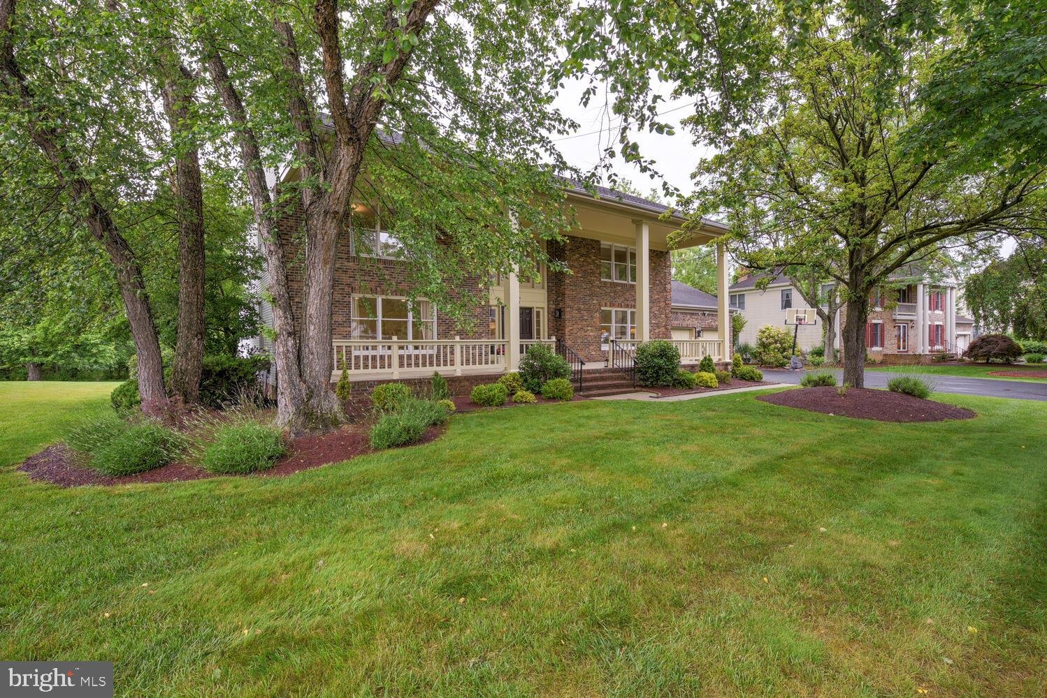 9 LE PARC DRIVE