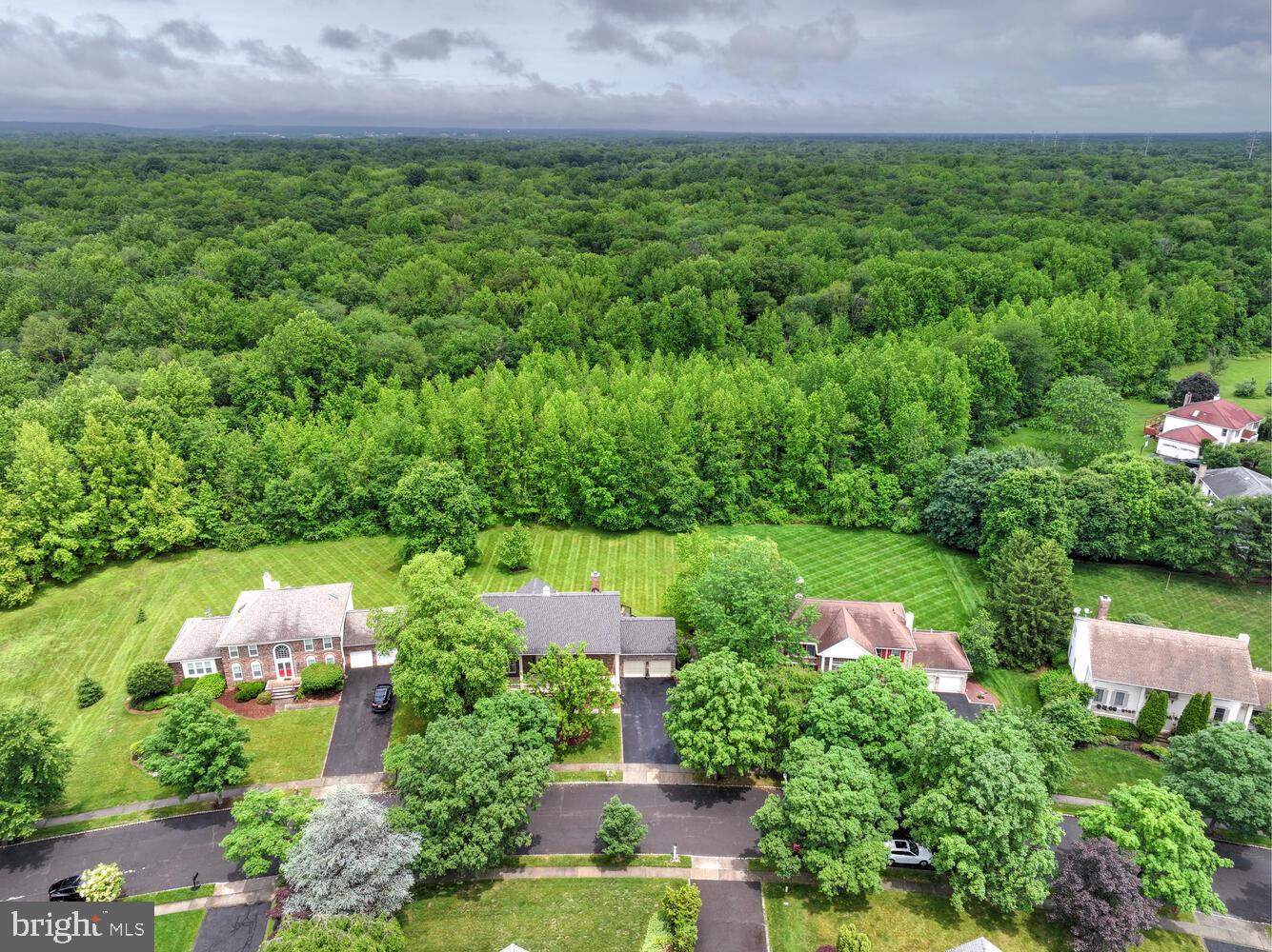 9 LE PARC DRIVE