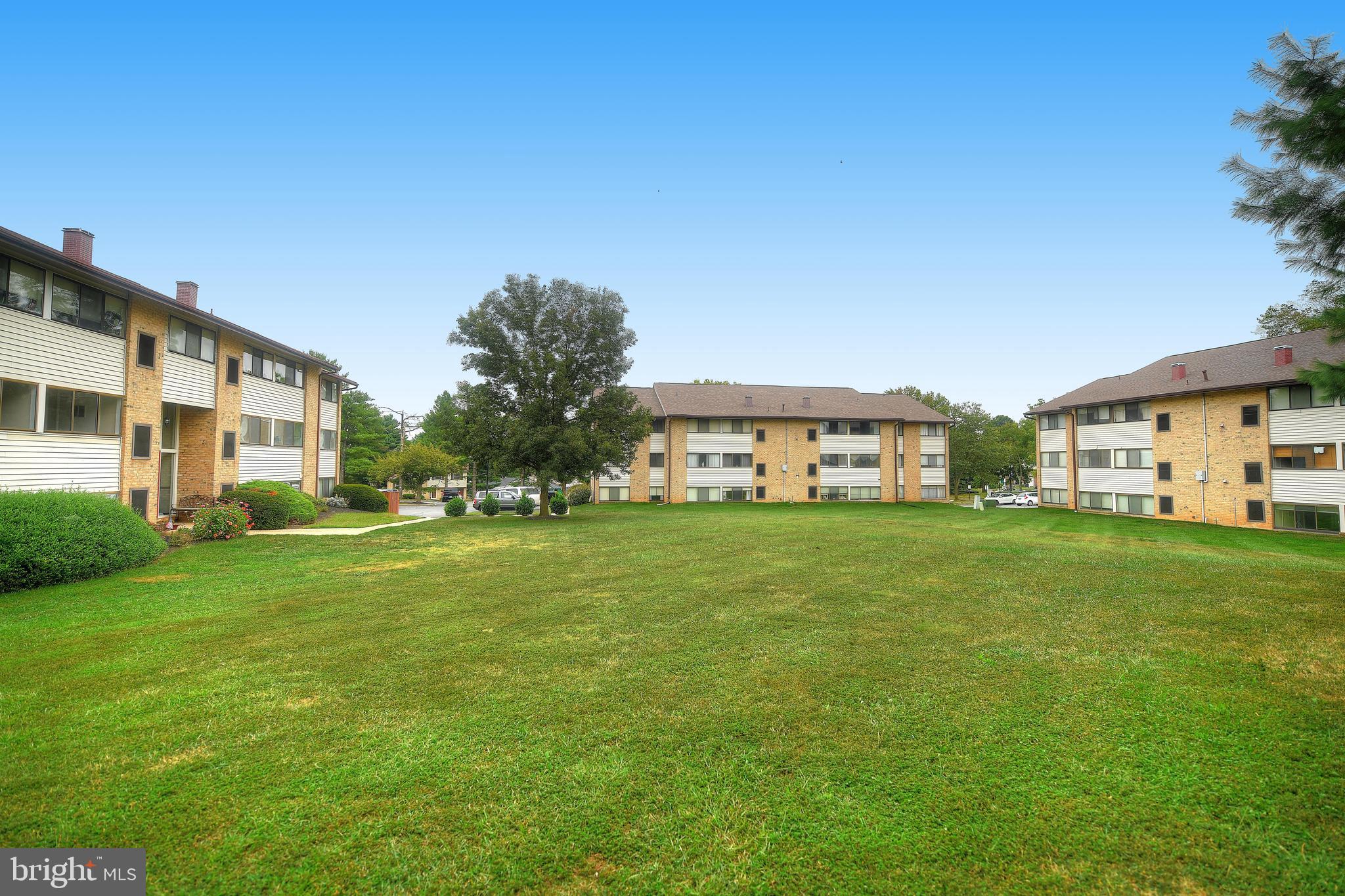 BRIGHT OAKS - Residential