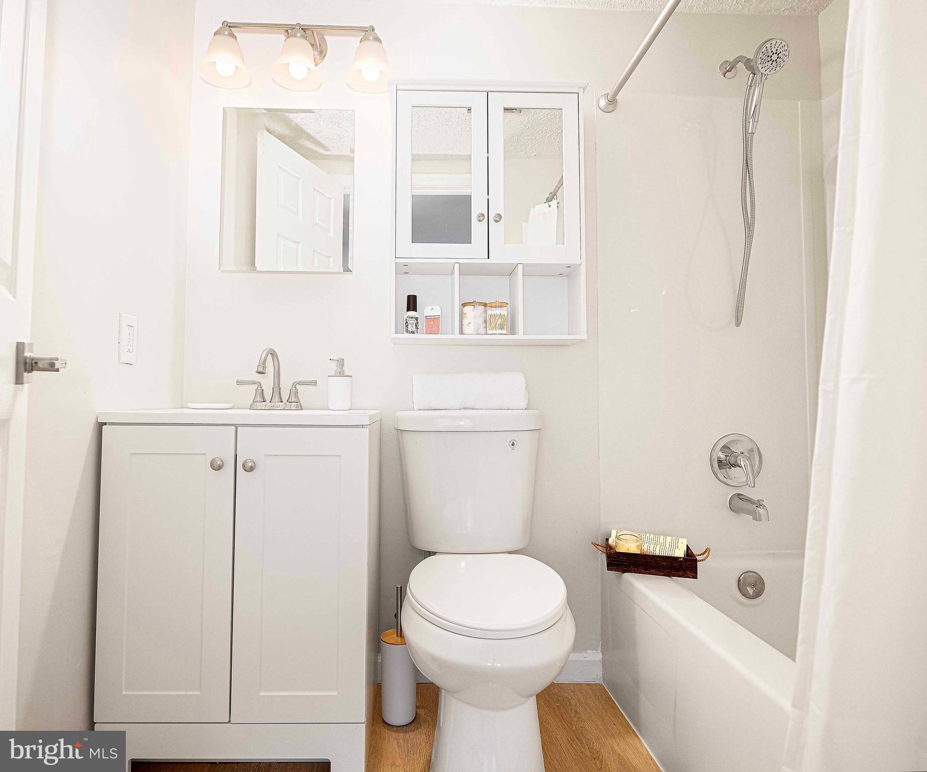 BRIGHT OAKS - Residential