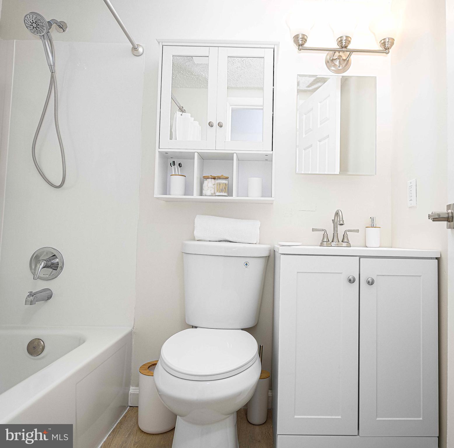 BRIGHT OAKS - Residential