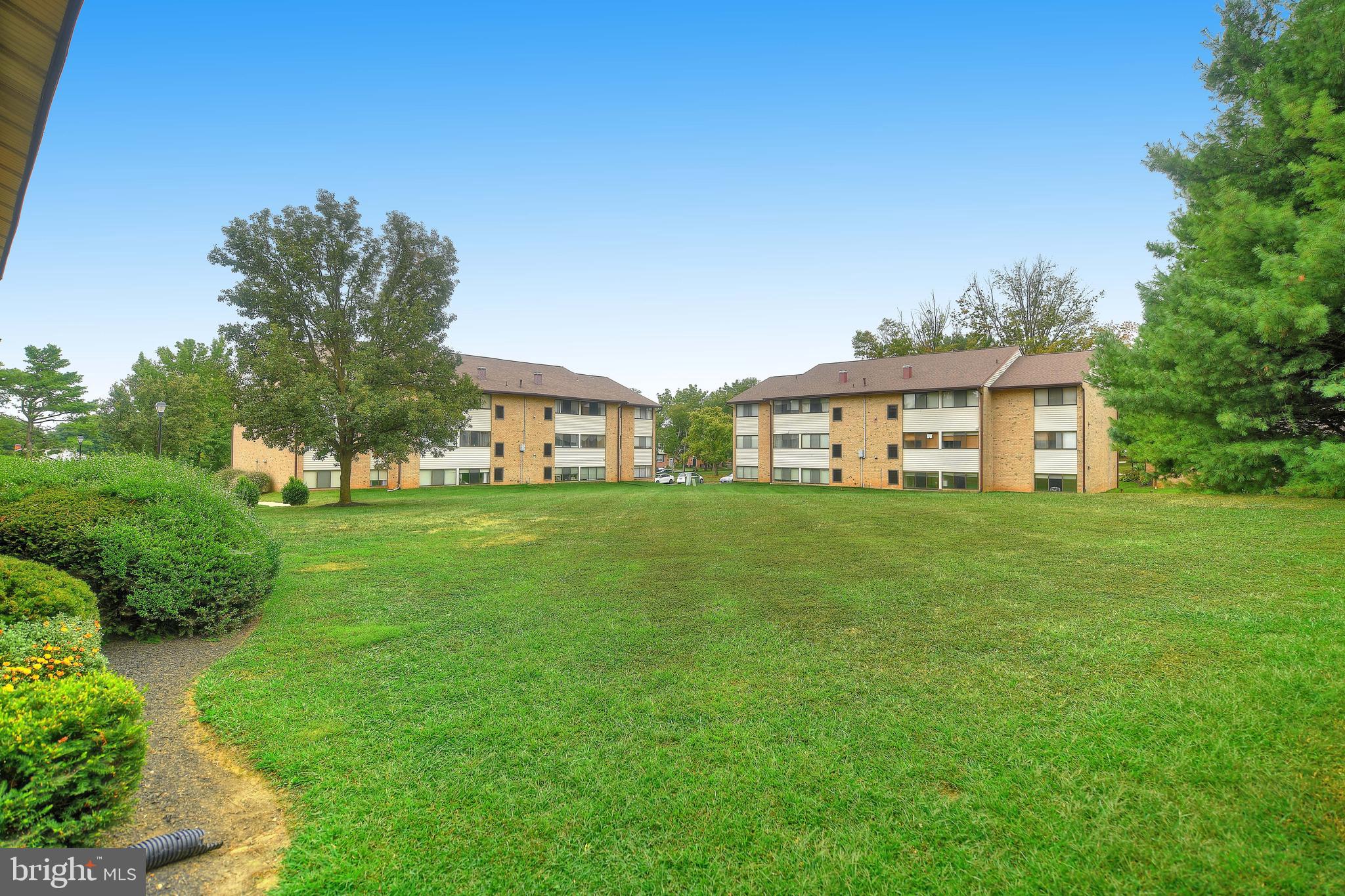 BRIGHT OAKS - Residential