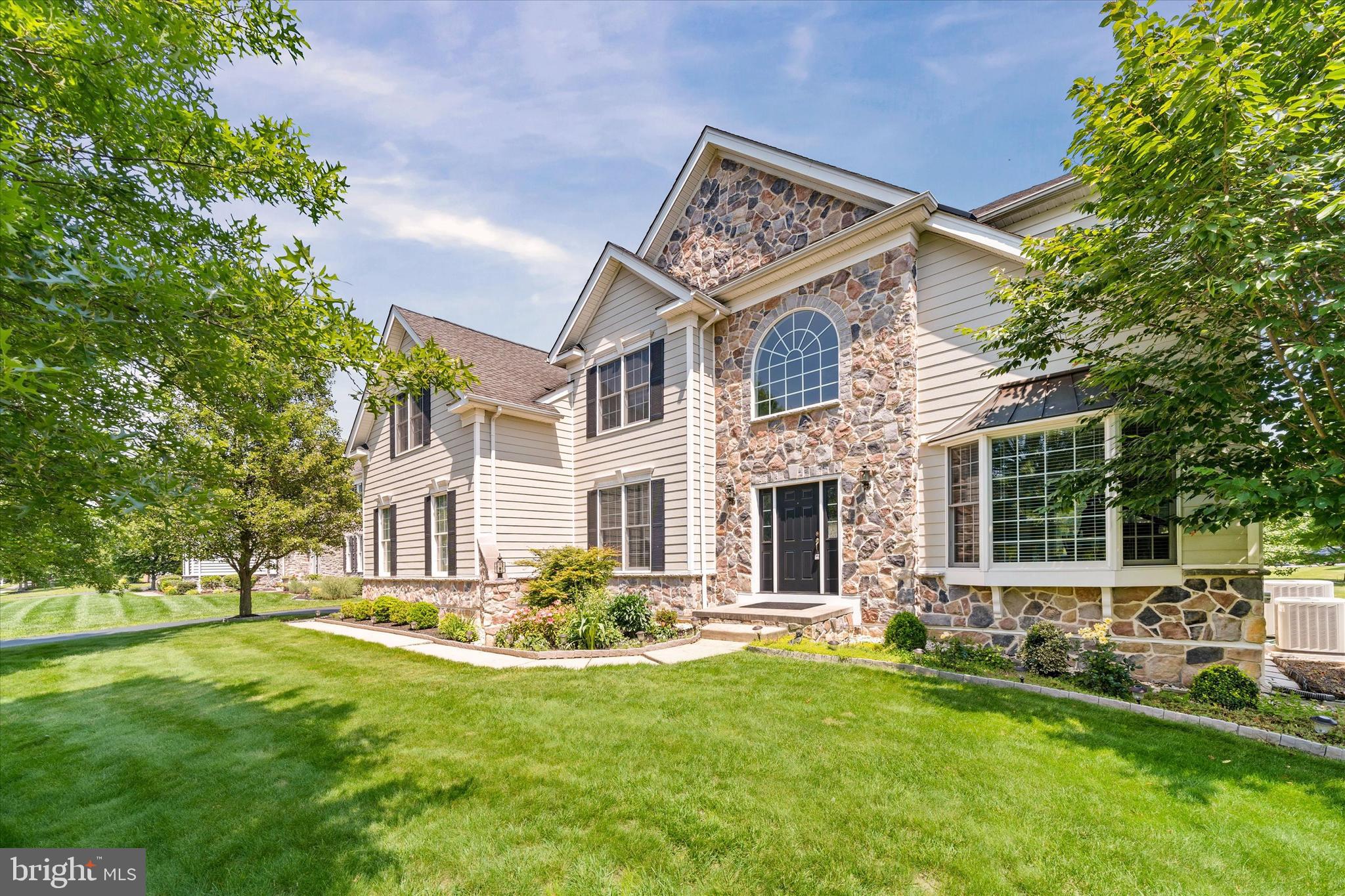 RED LION CHASE - Residential