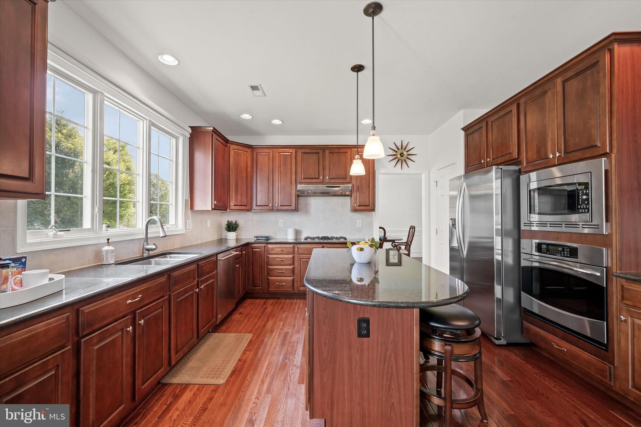 RED LION CHASE - Residential