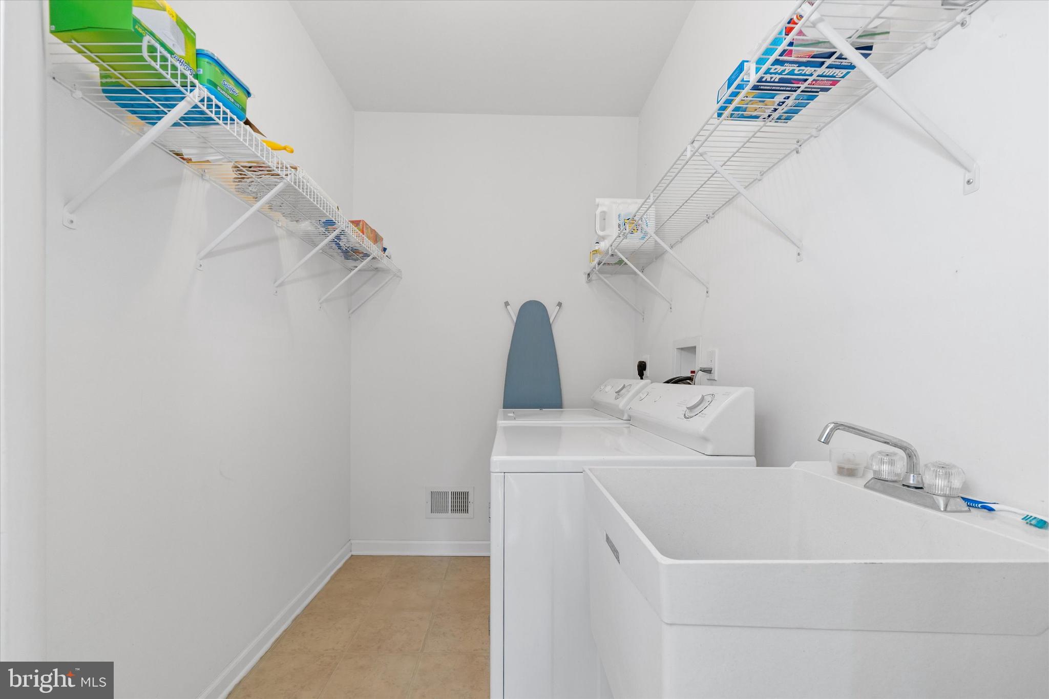 RED LION CHASE - Residential