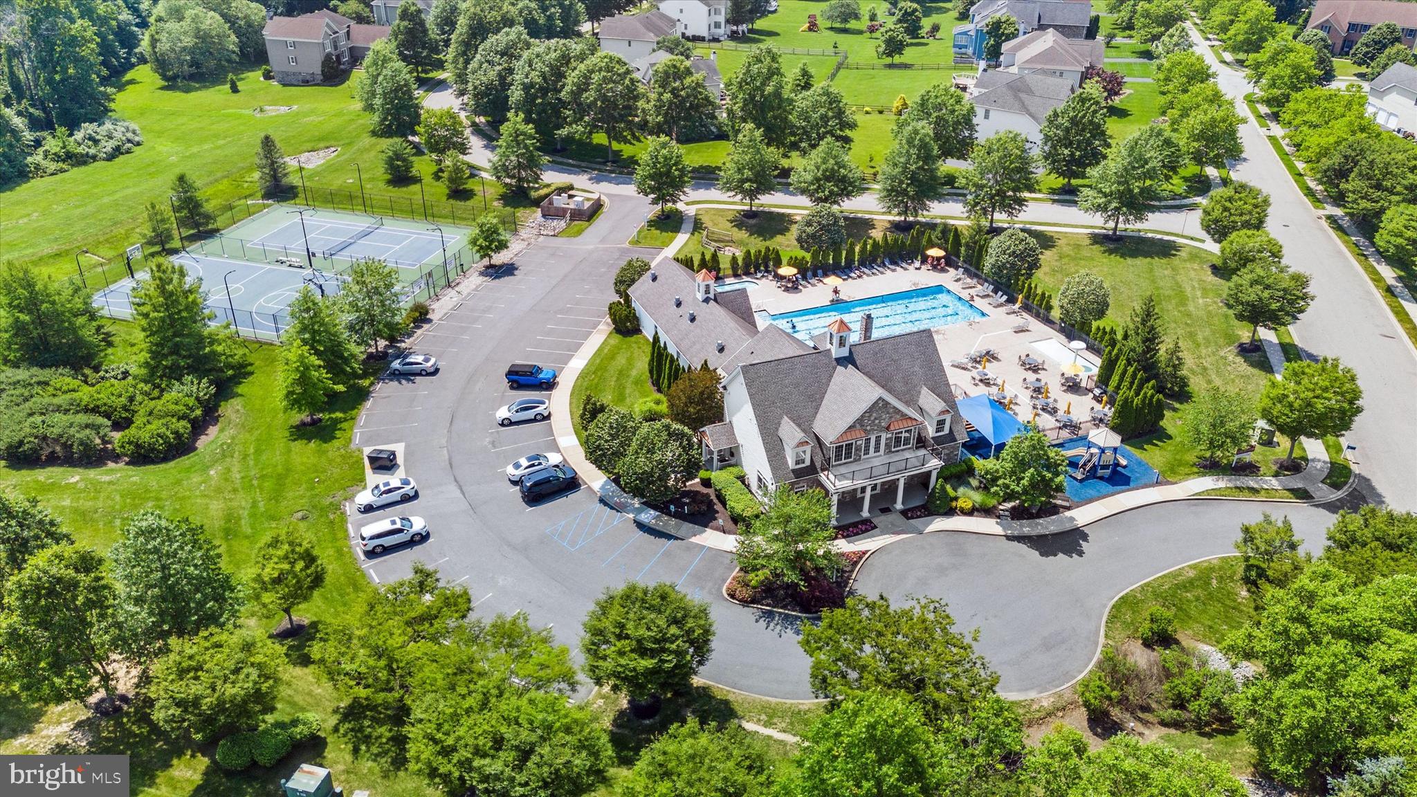 RED LION CHASE - Residential