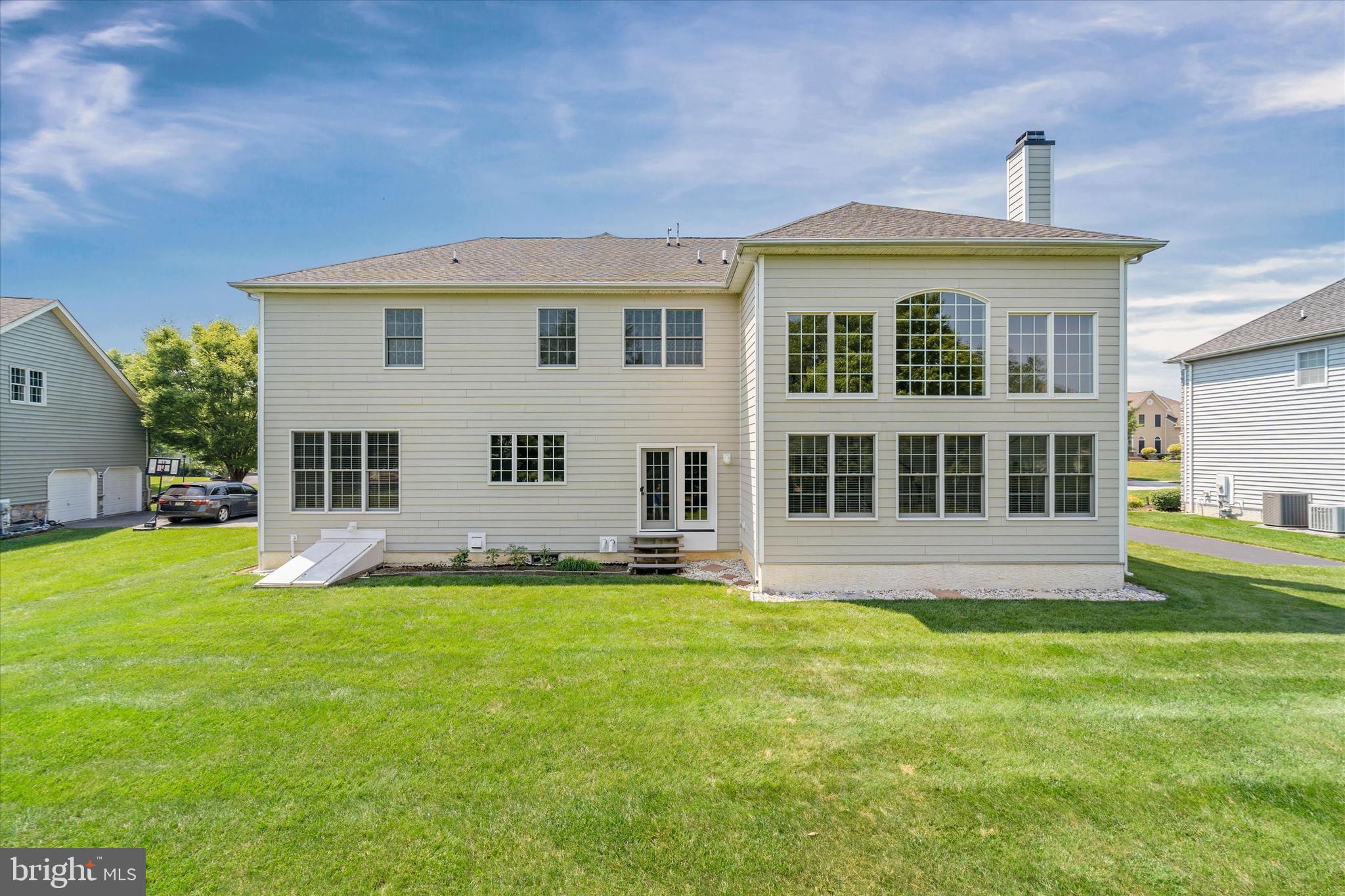 RED LION CHASE - Residential